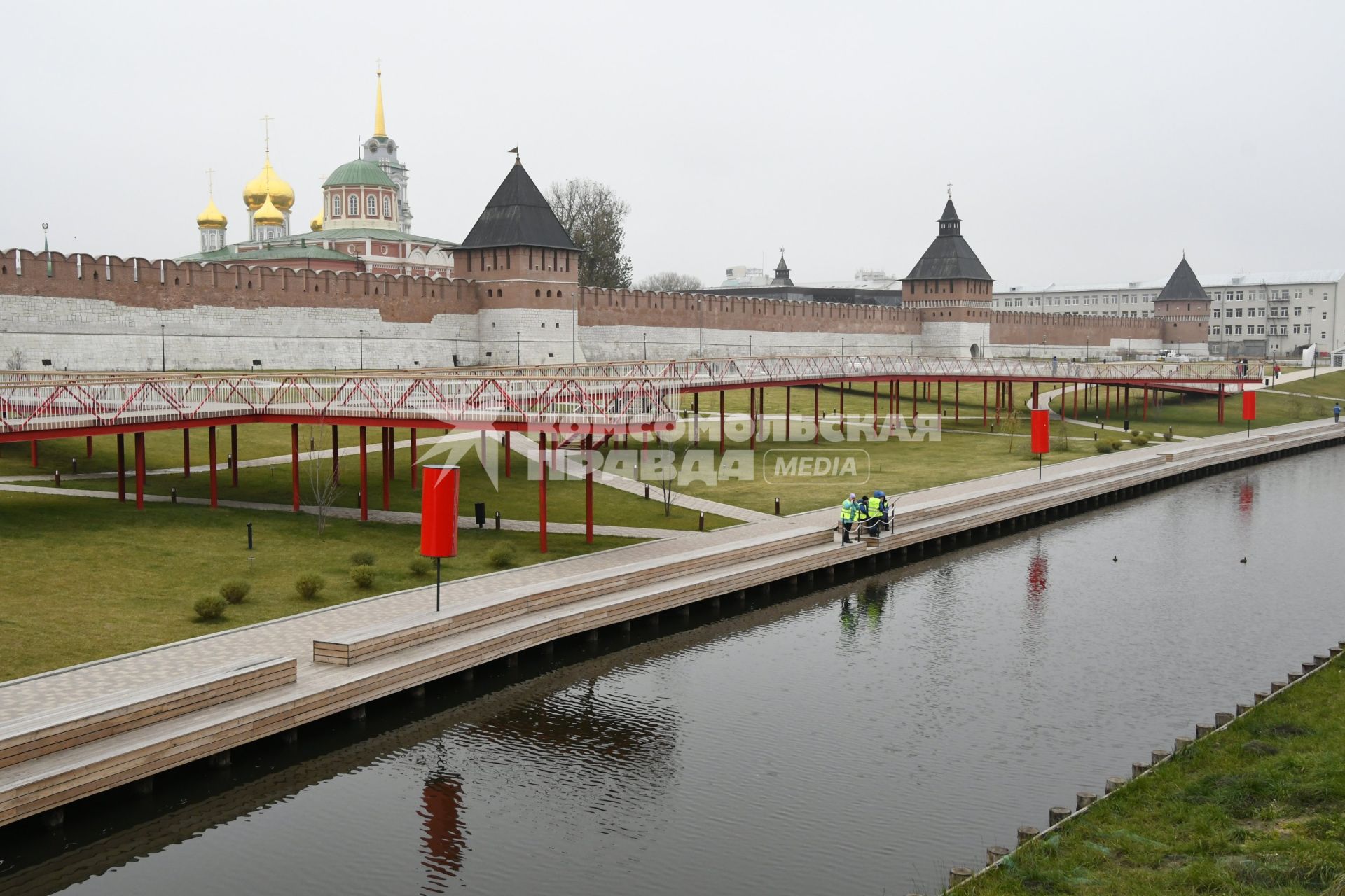 Тула. Вид на Тульский Кремль с Казанской набережной.