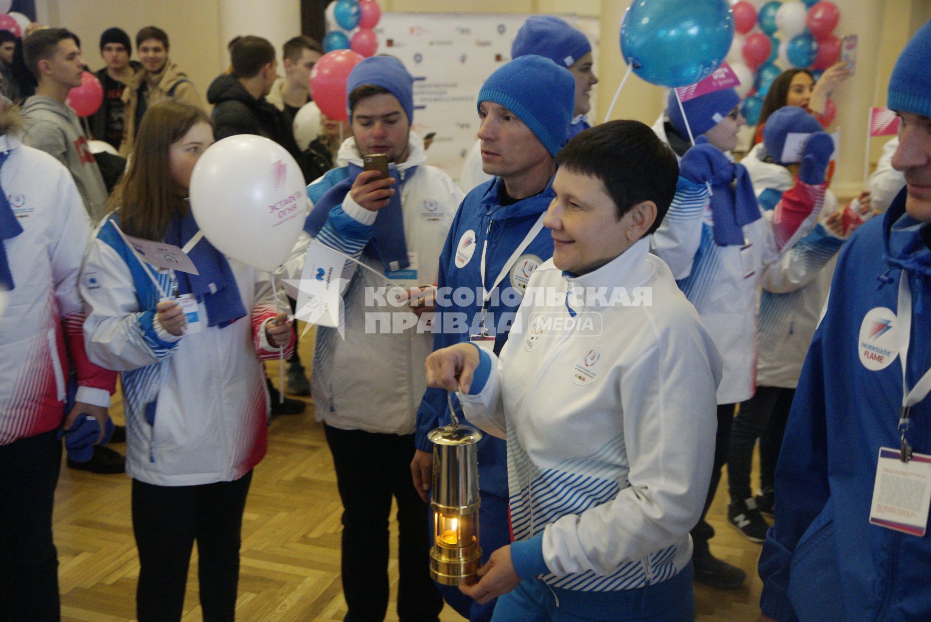 Екатеринбург. Заместитель генерального директора исполнительной дирекции XXIX Всемирной зимней универсиады Стелла Алексеева во время торжественной встречи огня в Екатеринбурге