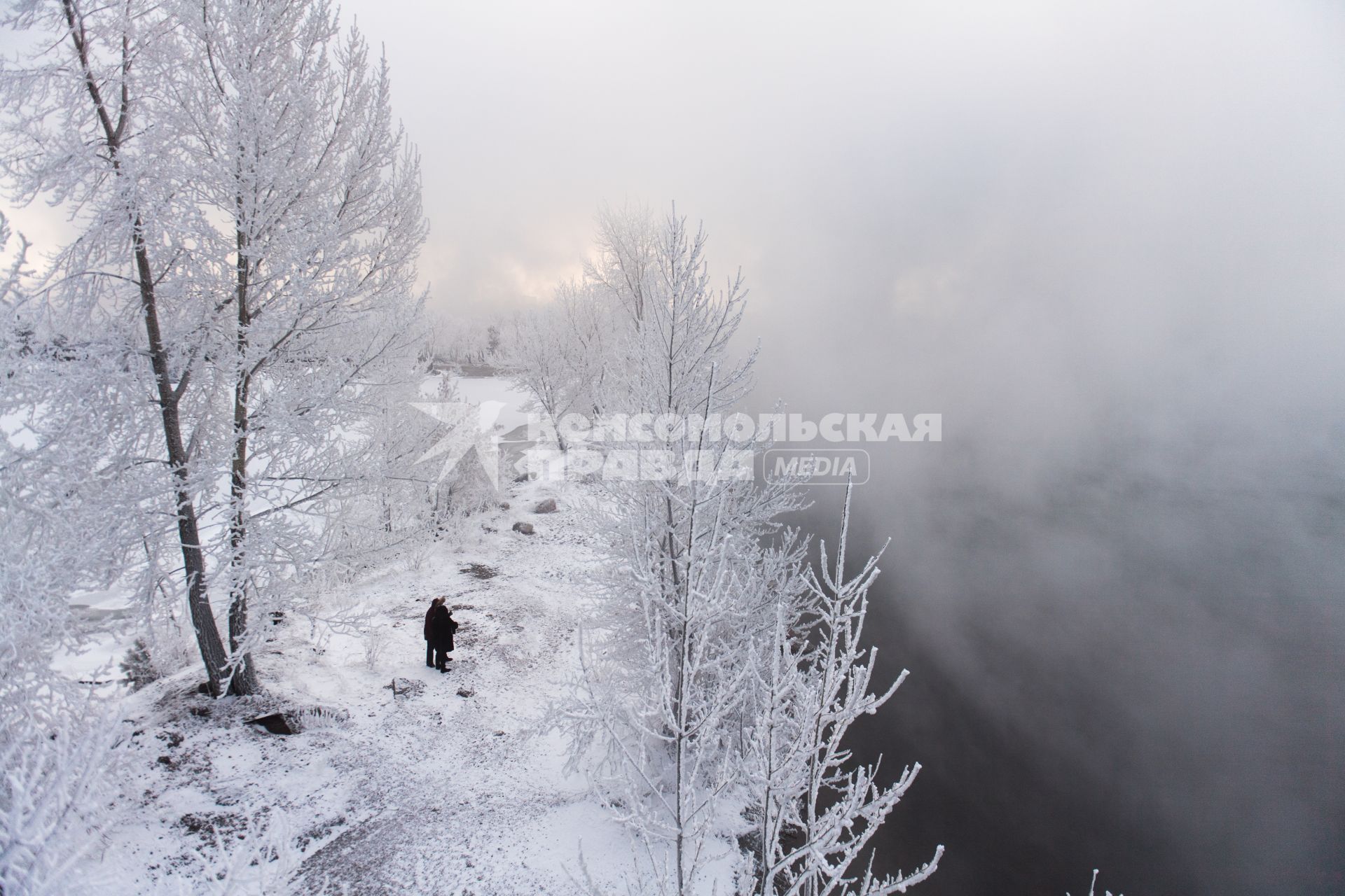 Красноярск. На берегу Енисея.