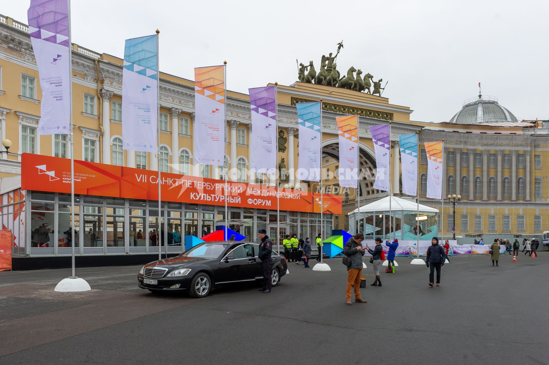 Санкт-Петербург. На VII Международном  культурном форуме.