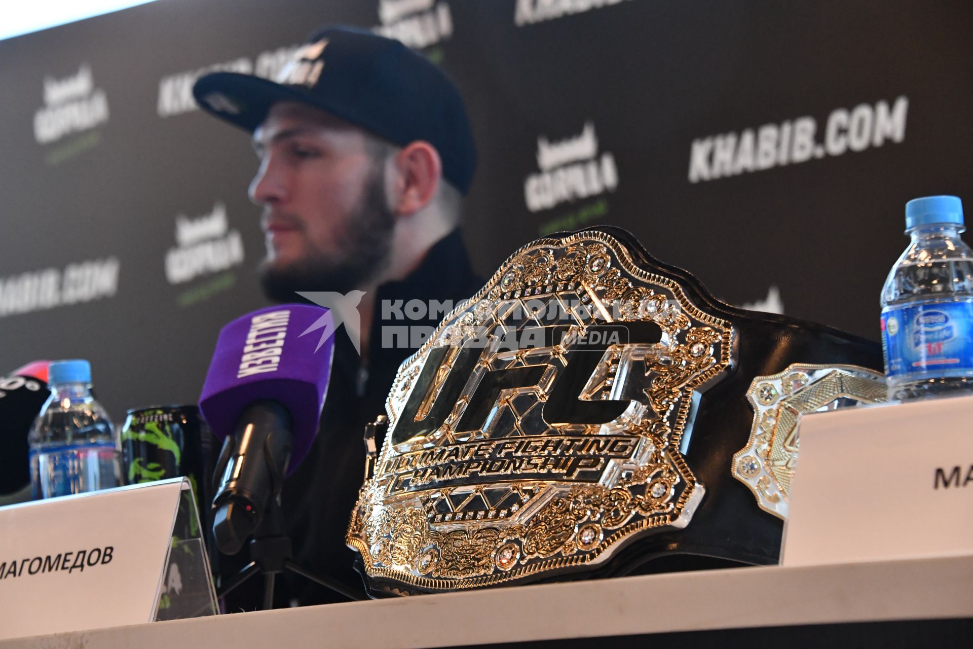 Москва.    Российский боец смешанного стиля, чемпион UFC в легком весе Хабиб Нурмагомедов во время пресс-конференции.