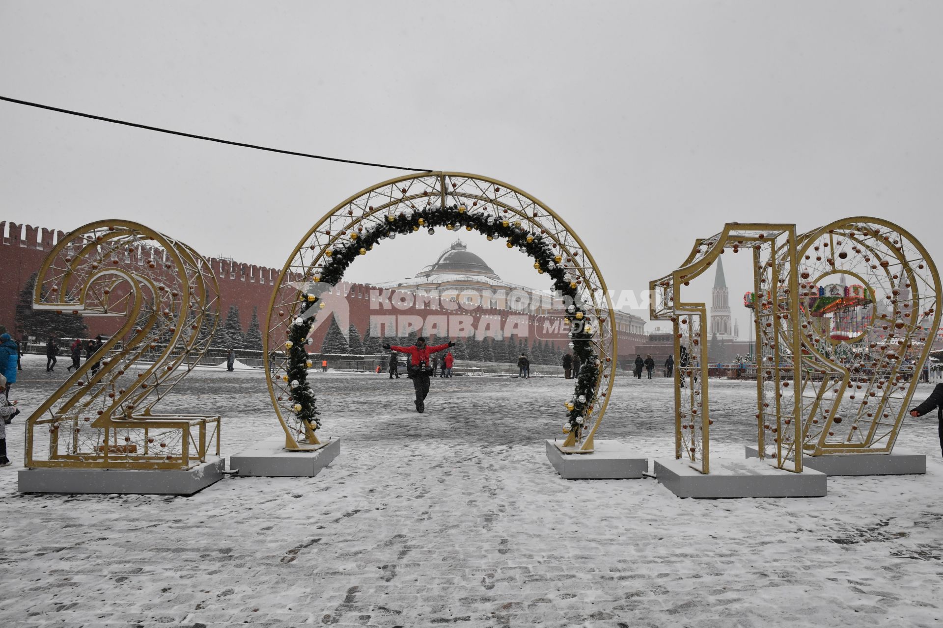 Москва.  Новогоднее оформление на Красной площади.