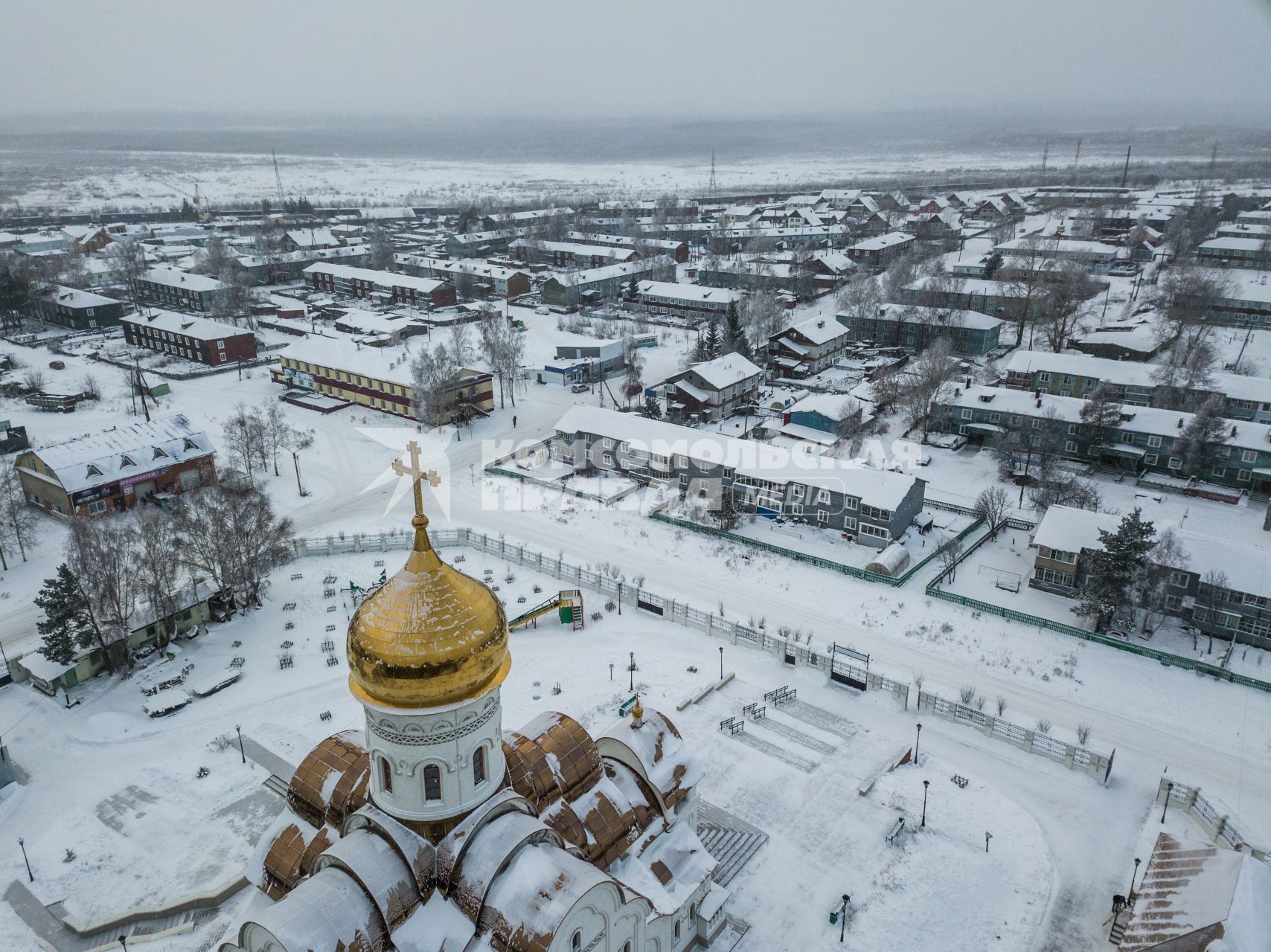 Красноярский край, Лесосибирск, поселок Новоенисейск.  Вид на поселок сверху.