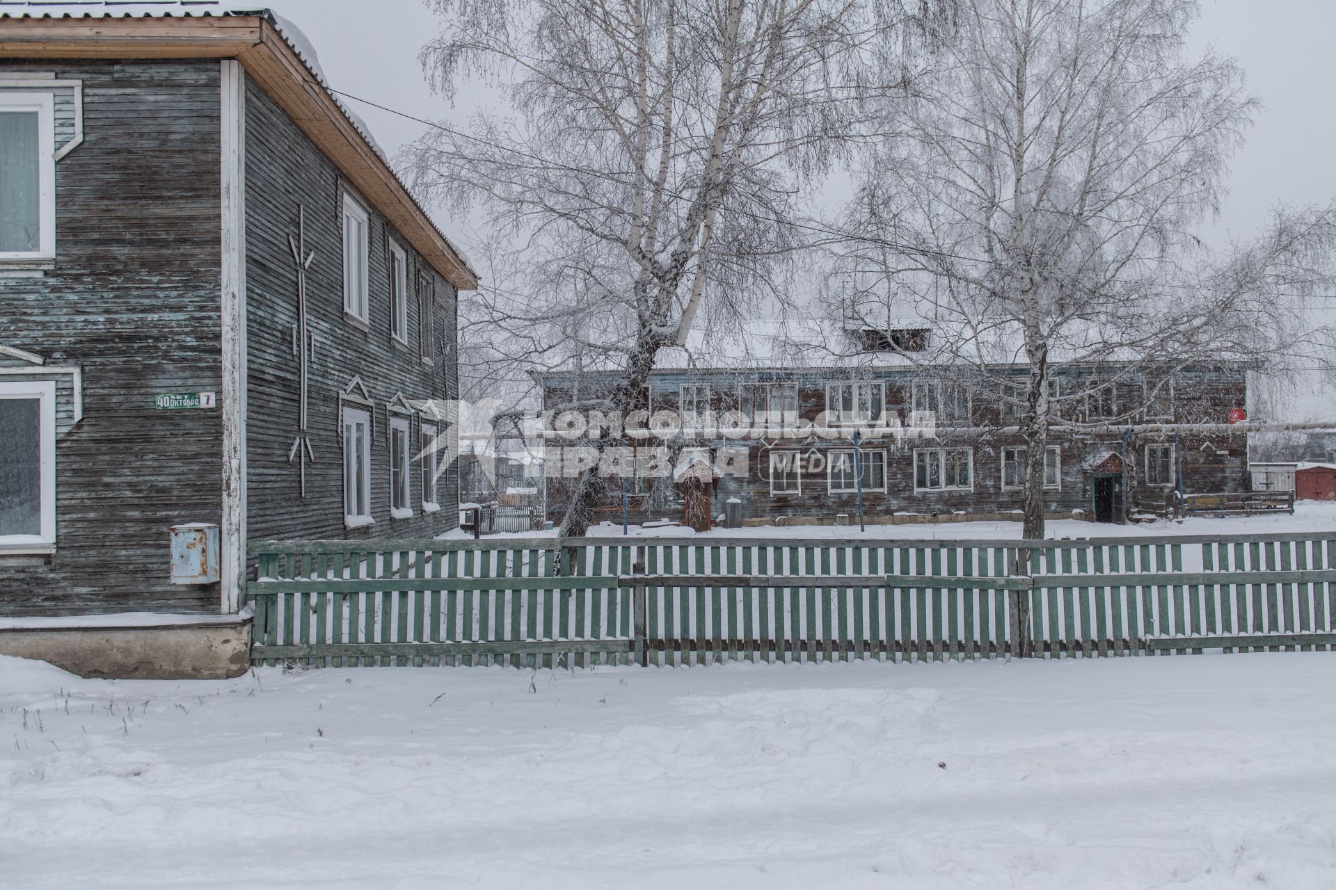 Красноярский край, Лесосибирск, поселок Новоенисейск. На одной из улиц  поселка.