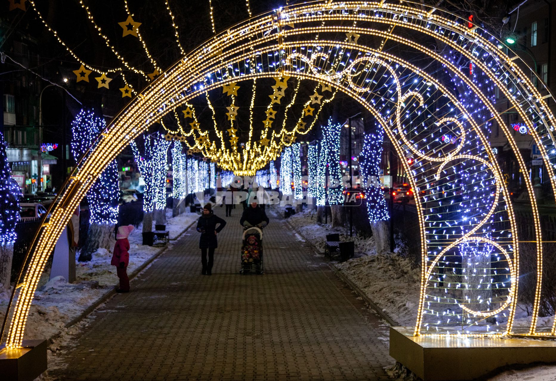 Пермь. Новогодняя иллюминация  в городе.