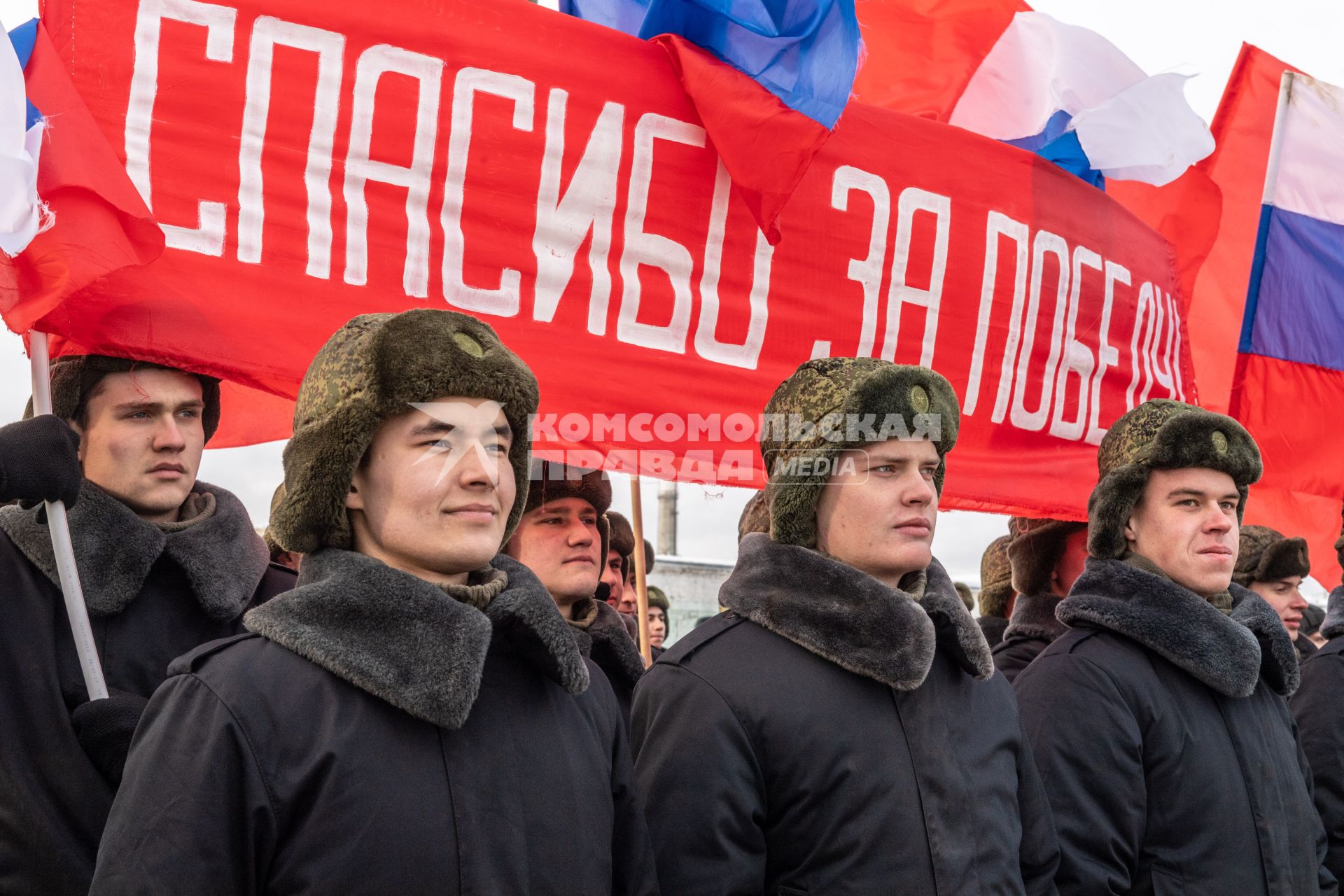 Московская область, Наро-Фоминск. Торжественная встреча эшелона с танками Т-34 , переданных Министерством обороны Лаосской Народно-Демократической Республики военному ведомству РФ.