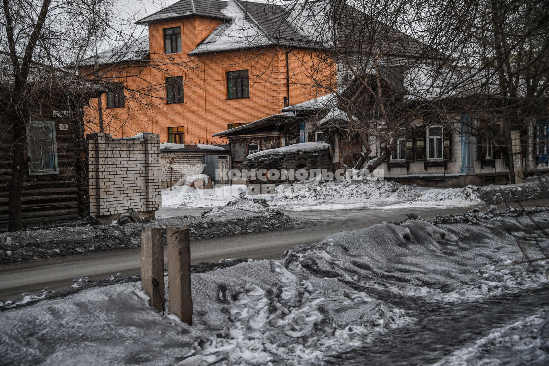 Казахстан,Семей (Семипалатинск). На улицах города.