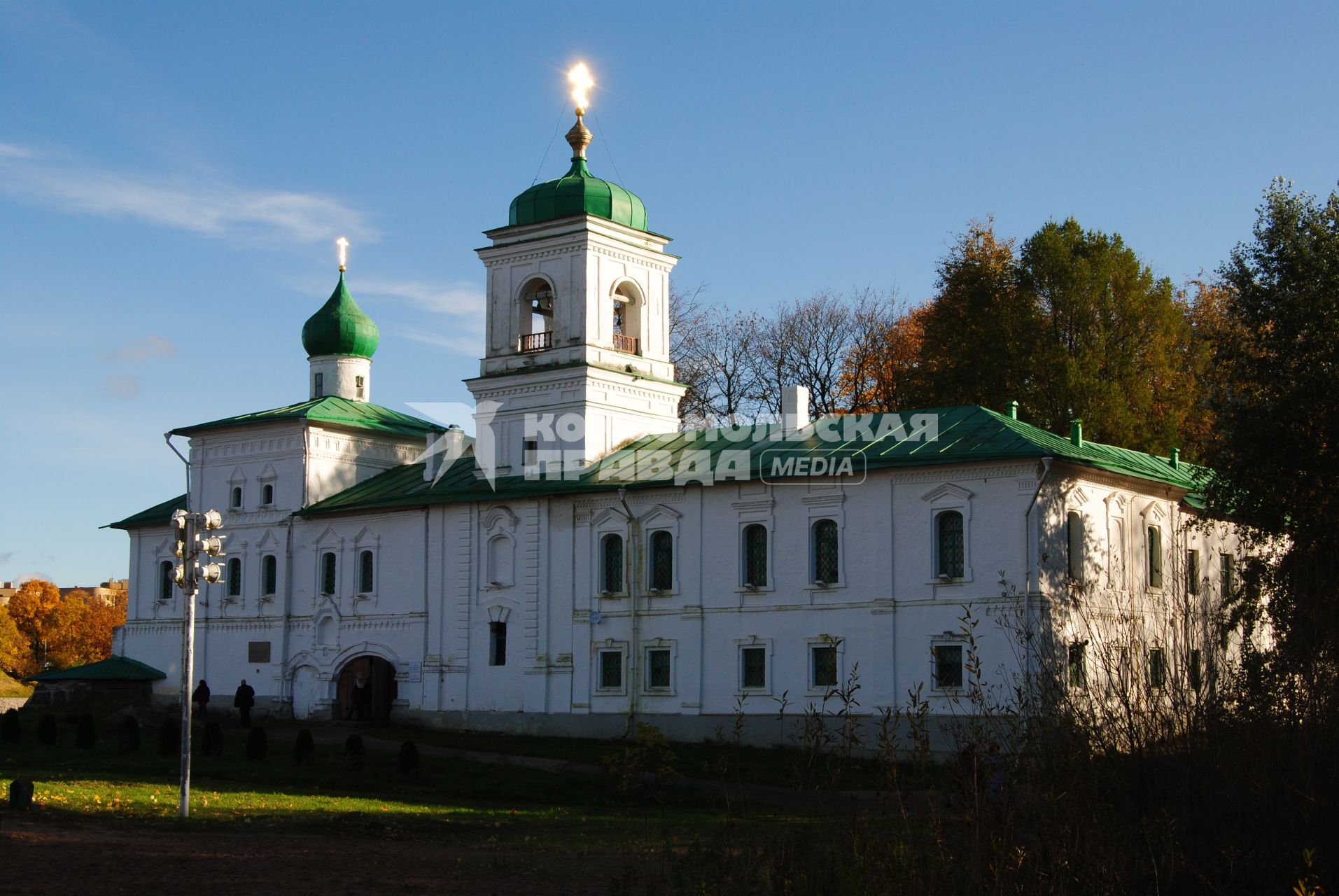 Псков. Спасо-Преображенский Мирожский мужской монастырь.