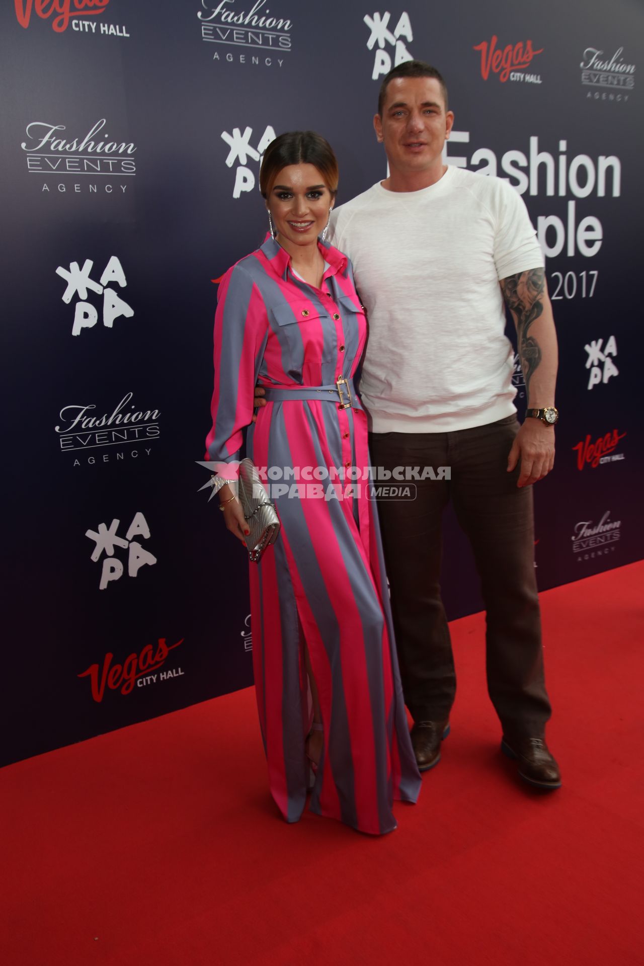 Диск319. Концертный зал VEGAS CITY HALL. Премия FASHION PEOPLE AWARDS 2017. На снимке: телеведущая Ксения Бородина и ее супруг, бизнесмен Курбан Омаров