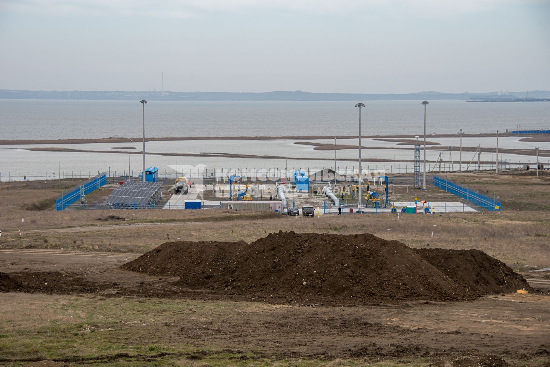 Крым,Тамань. Вид на строительство железнодорожной части Крымского моста.