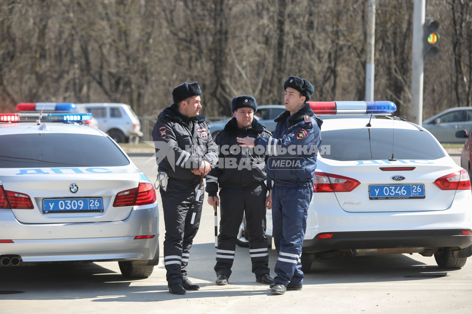 Ставрополь.  Сотрудники ДПС проводят рейд по выявлению нарушителей на дороге.