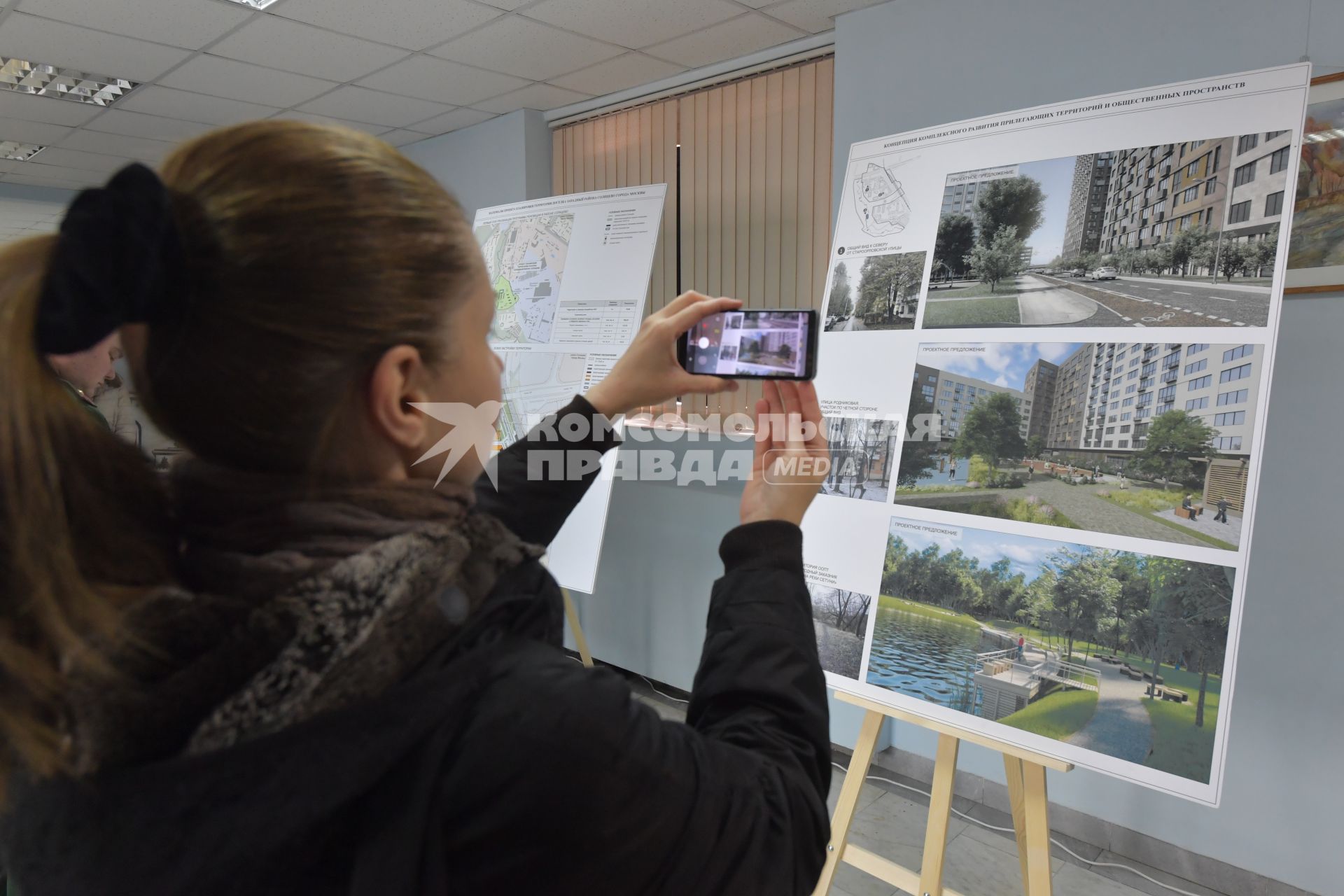 Москва.  В информационном центре `Дом на Брестской` открылась экспозиция, где можно познакомиться с проектами планировки территорий по программе реновации.