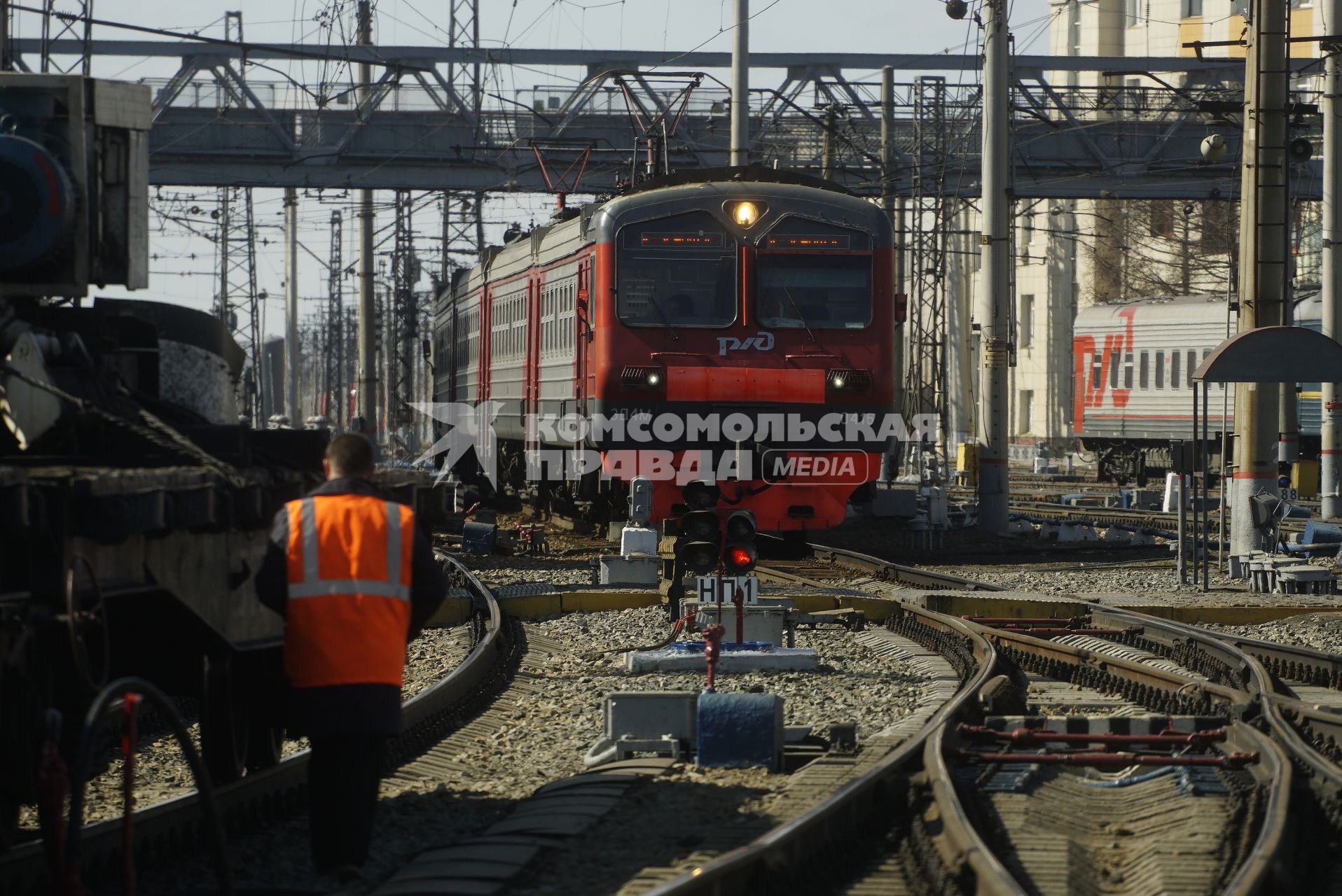 Екатеринбург. Железнодорожный вокзал. Прибытие электрички