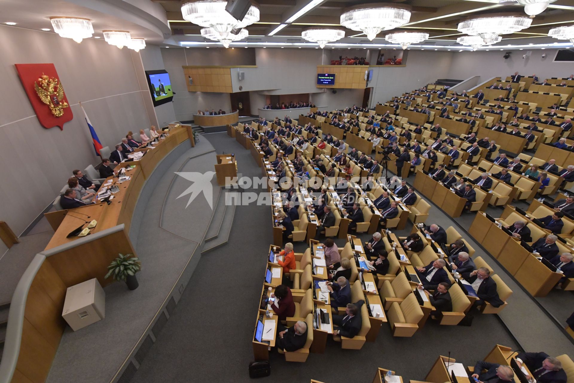 Москва.   Во время  пленарного заседания Государственной думы РФ.