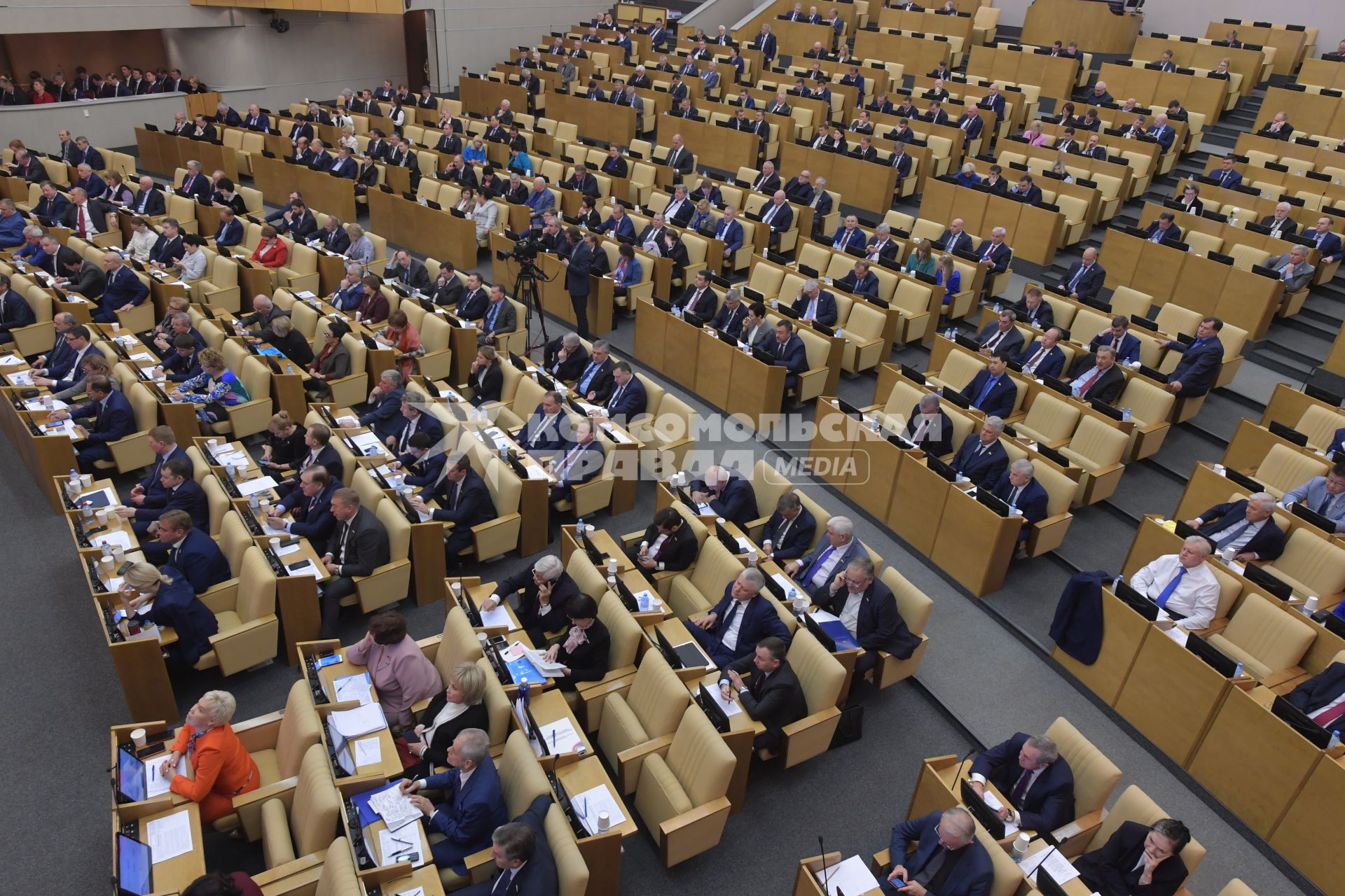 Москва.   Во время  пленарного заседания Государственной думы РФ.