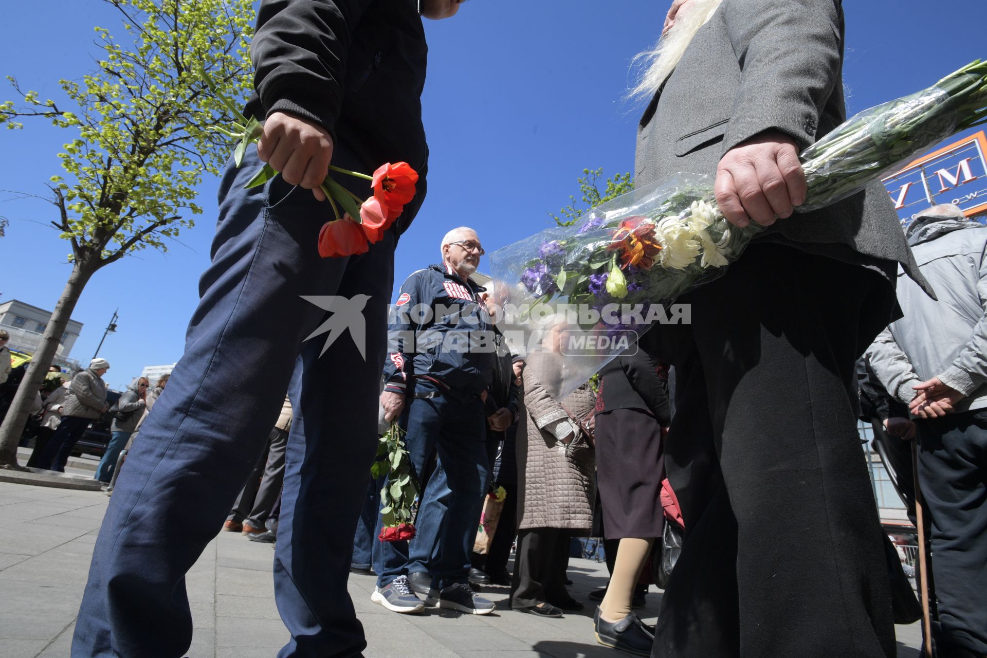 Москва.  Во время церемонии прощания с актрисой Элиной Быстрицкой в Малом театре.