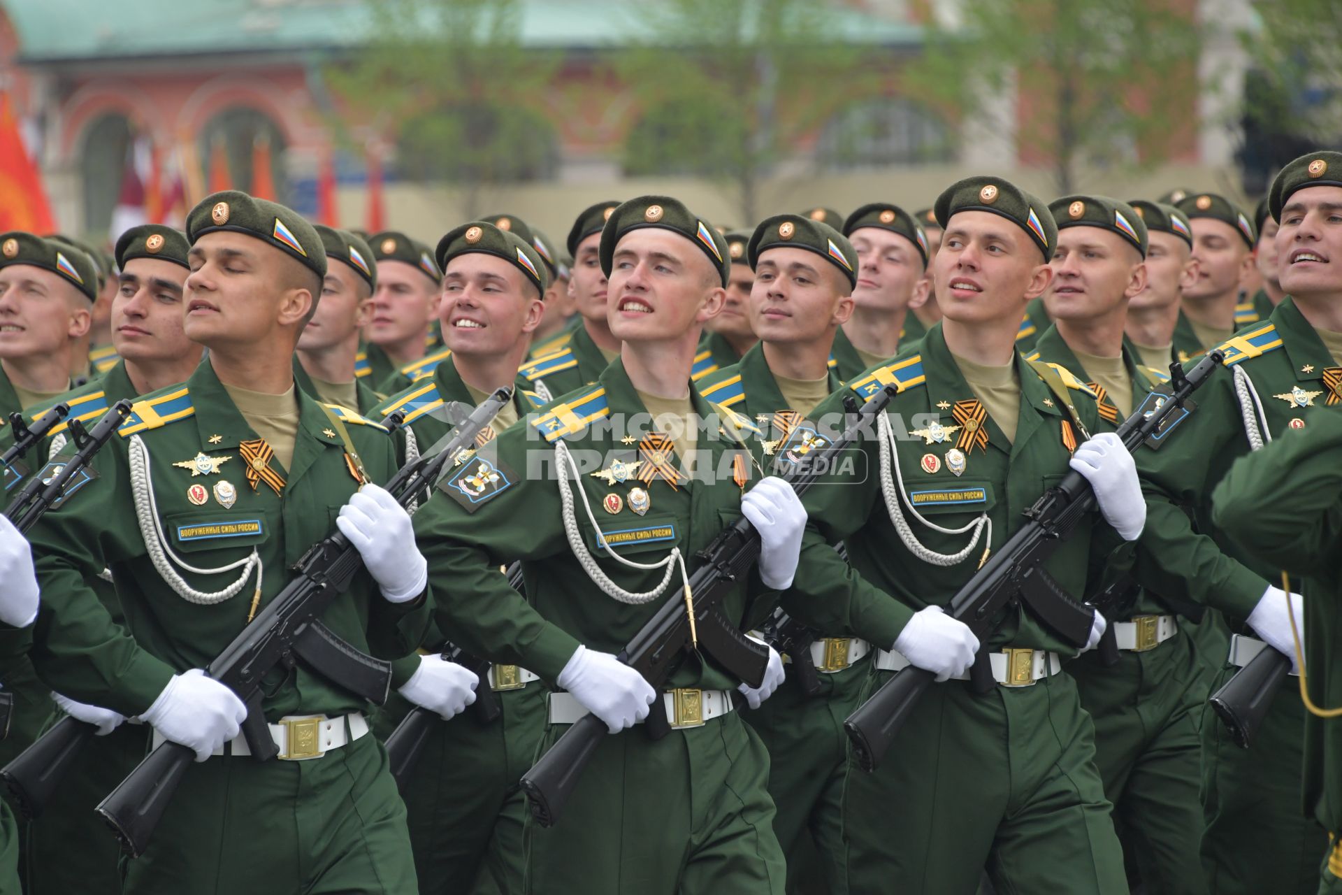 Москва.  Военнослужащие парадных расчетов  на Красной площади во время военного парада, посвященного 74-й годовщине Победы в Великой Отечественной войне.