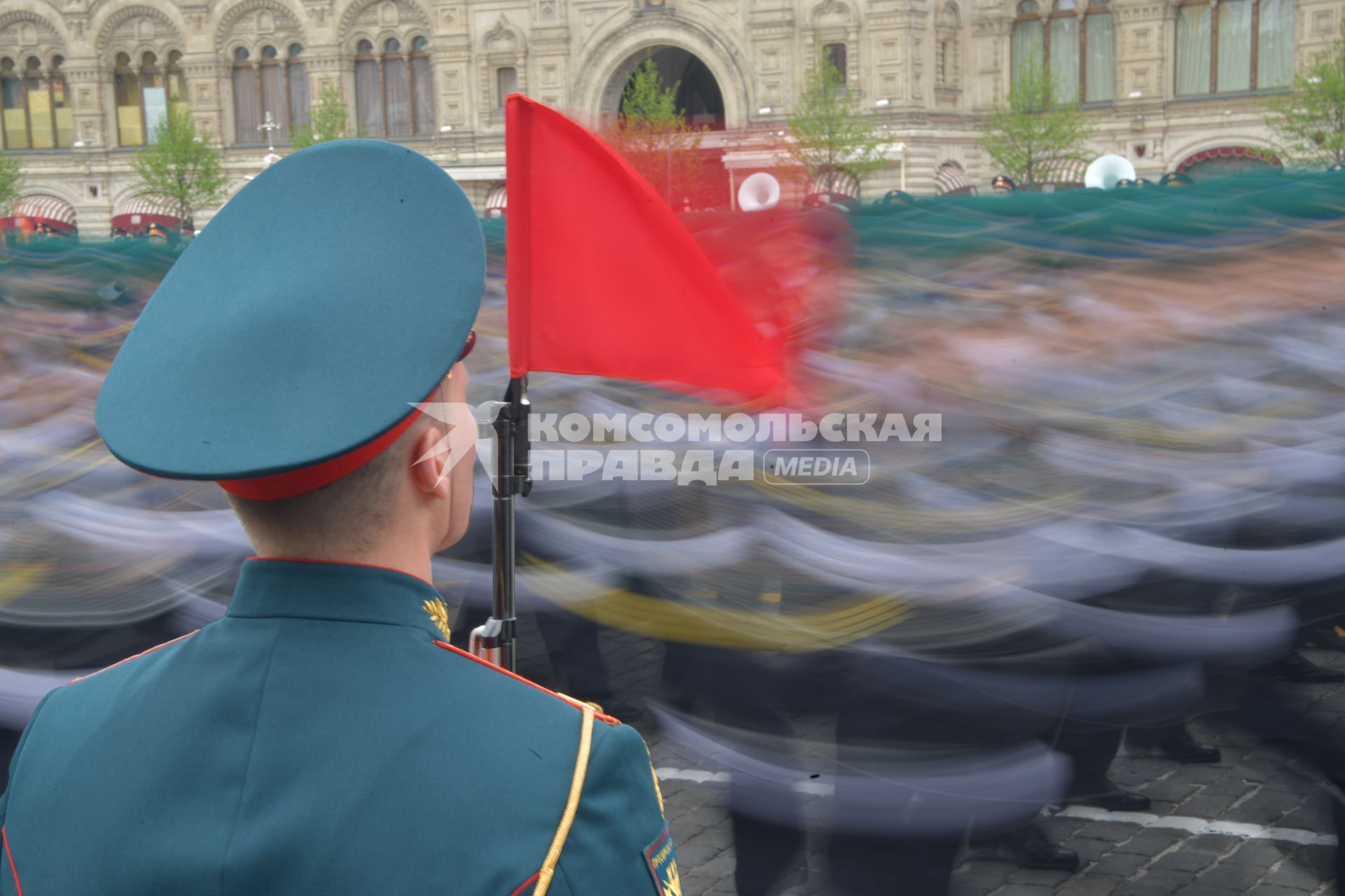 Москва.   Военнослужащие парадных расчетов на Красной площади во время военного парада, посвященного 74-й годовщине Победы в Великой Отечественной войне.