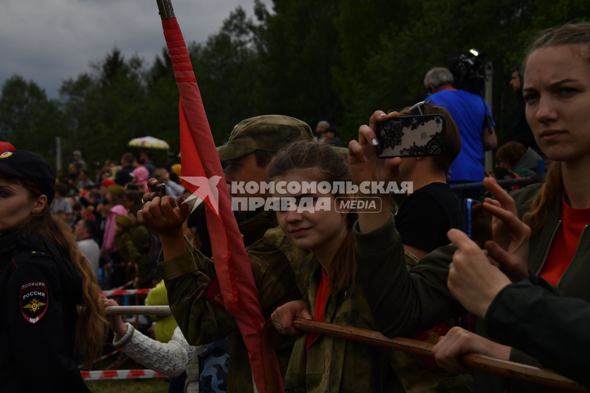 Новгородская область, Тесово-Нетыльское.  Во время VII международного военно-исторического фестиваля, посвященного боям апреля-мая 1942 года за коридор снабжения в районе прорыва 2 Ударной Армии.