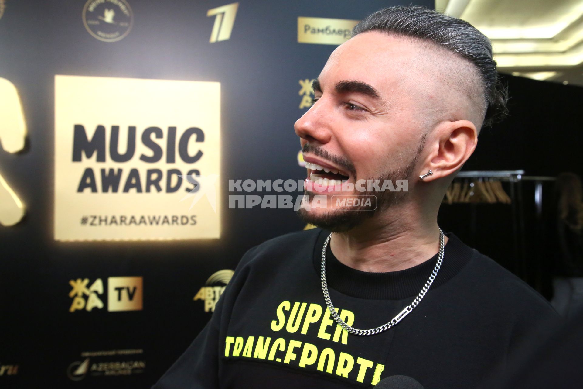 Диск334. Концертный зал КРОКУС СИТИ ХОЛЛ. Музыкальная премия ЖАРА MUSIC AWARDS. 2019. На снимке: певец Тимур Родригез