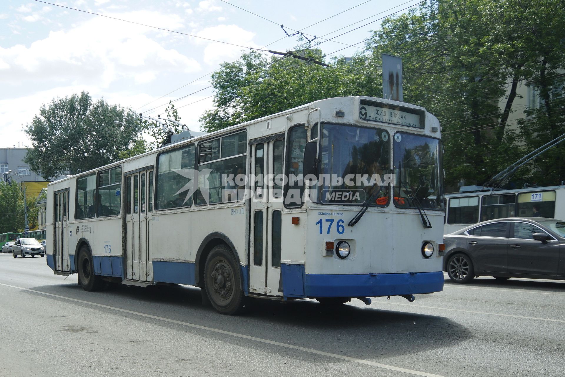 Екатеринбург. Троллейбус в городе