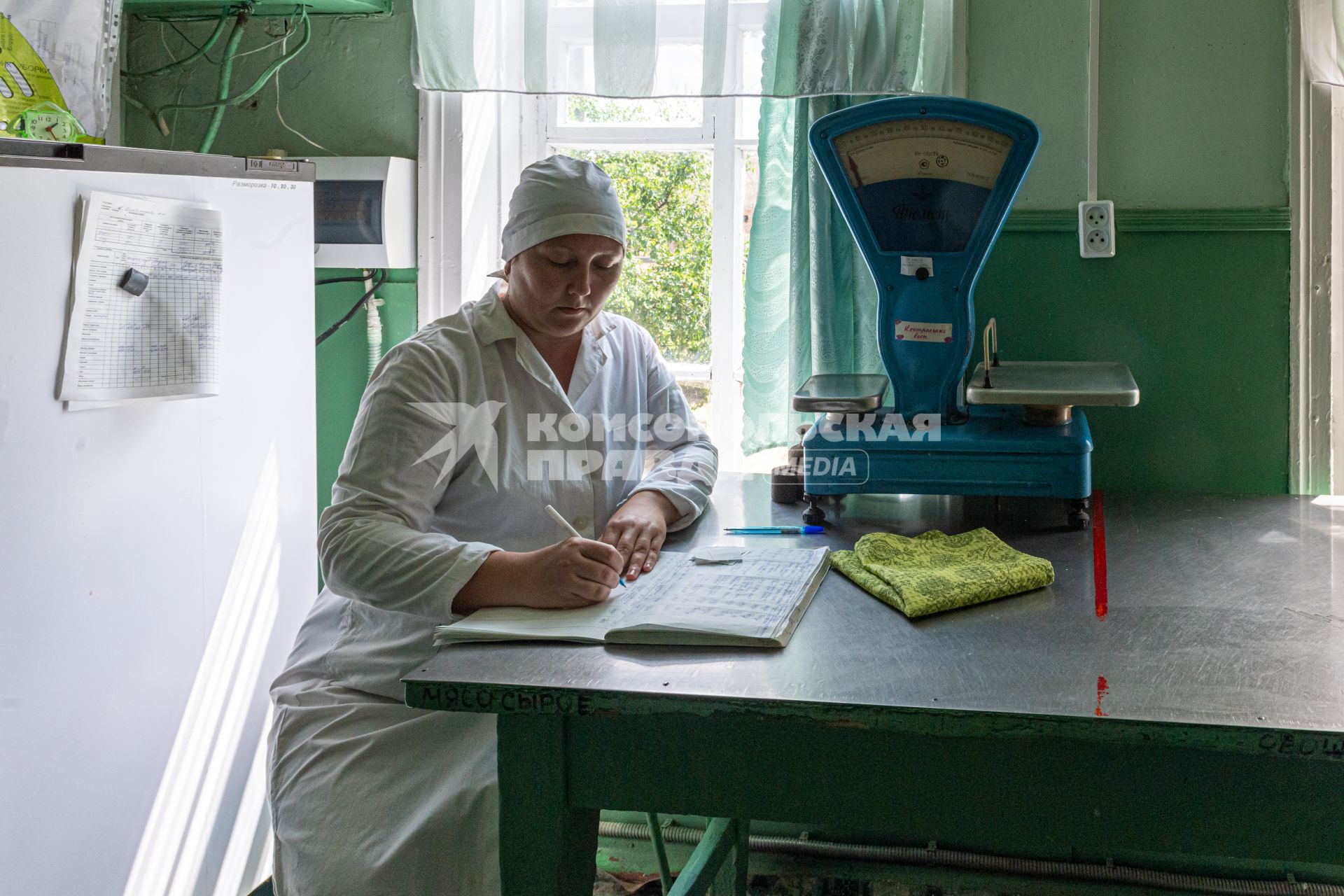 Ахтубинск.  Во  время посещения городского детского сада.