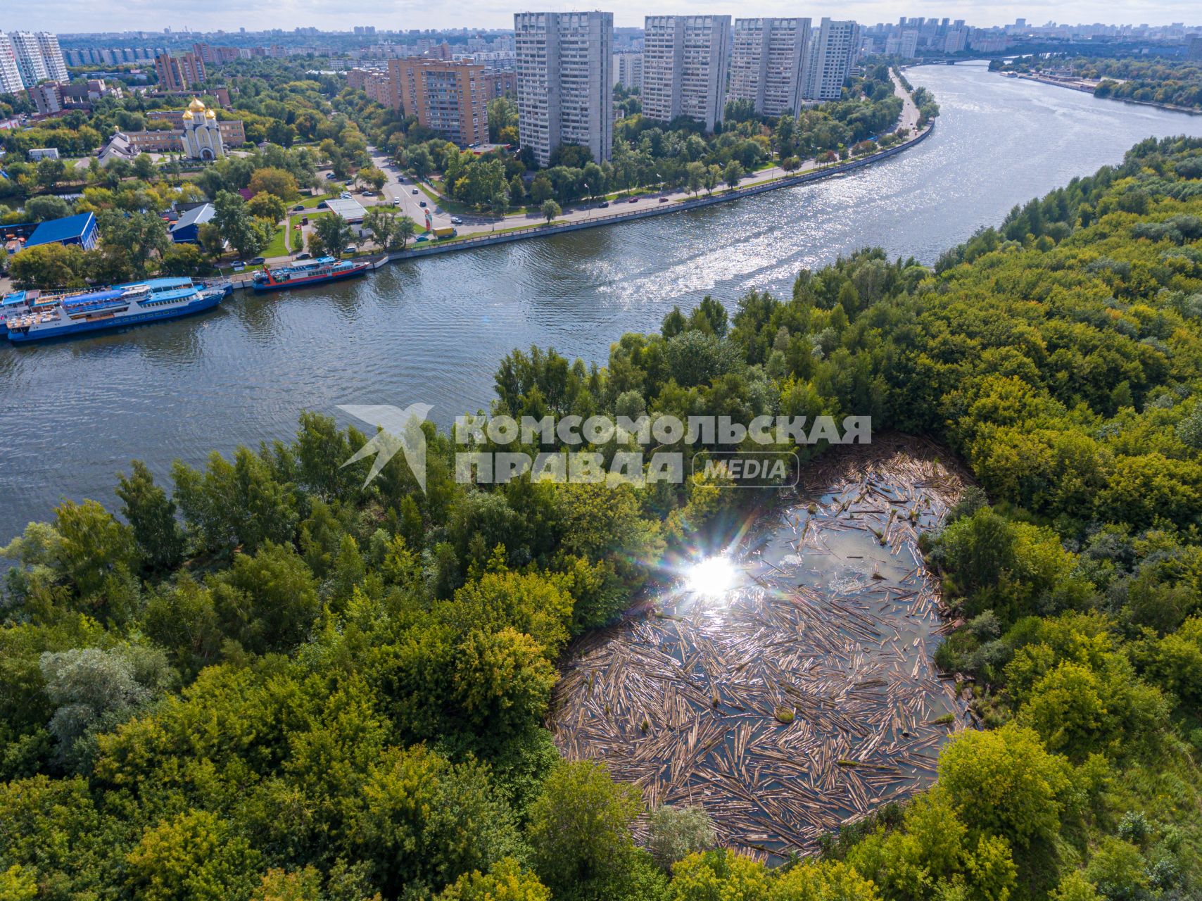 Москва. Вид на Бобровый остров.