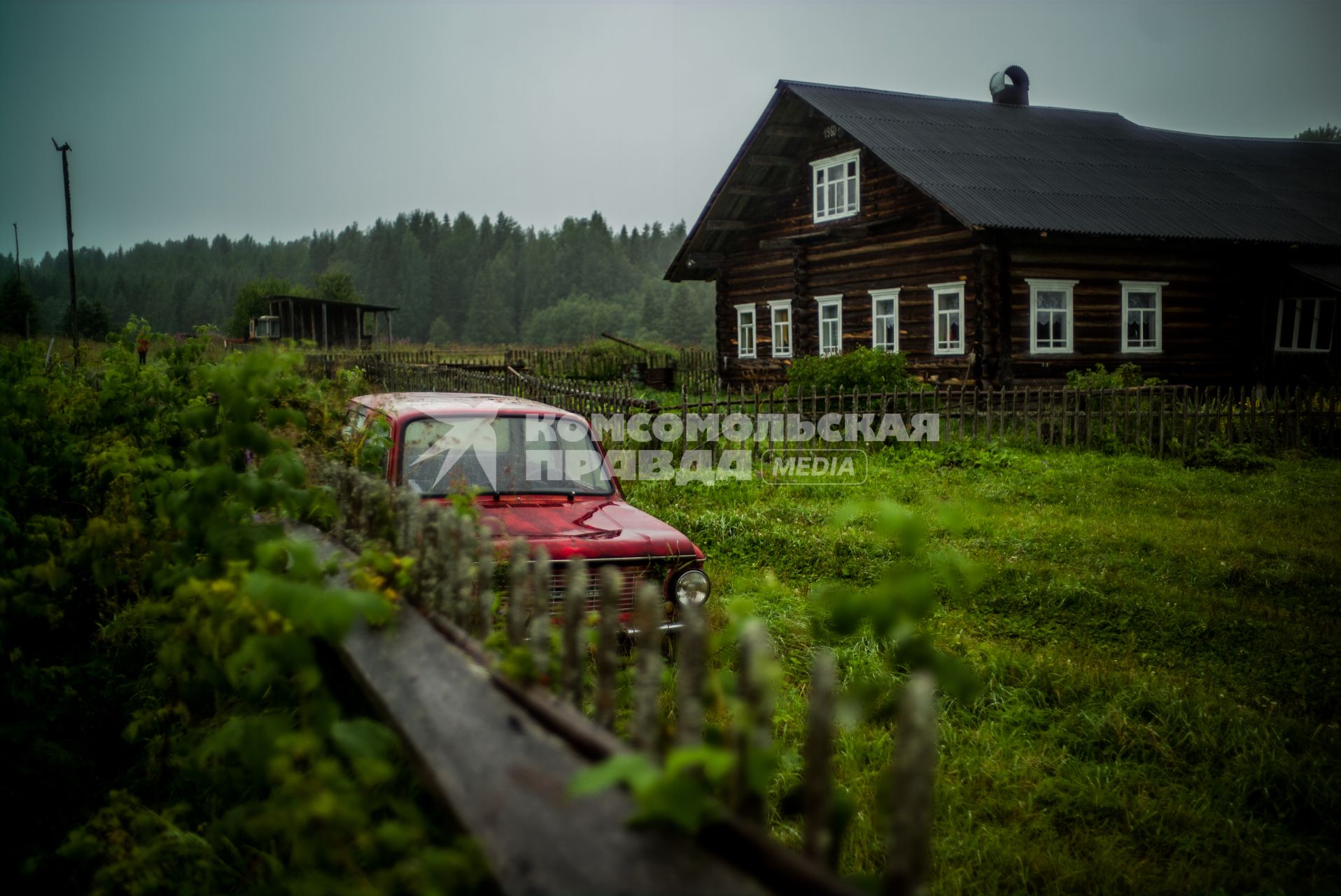 Архангельская область, деревня Монастырка. Деревенский вид .