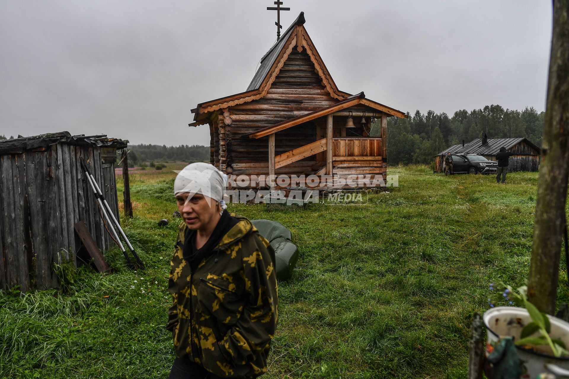 Архангельская область, деревня Монастырка. Деревянная часовня Георгия Победоносца, построеная  в 1732 году и  восстанавленая  организацией `общее дело`.