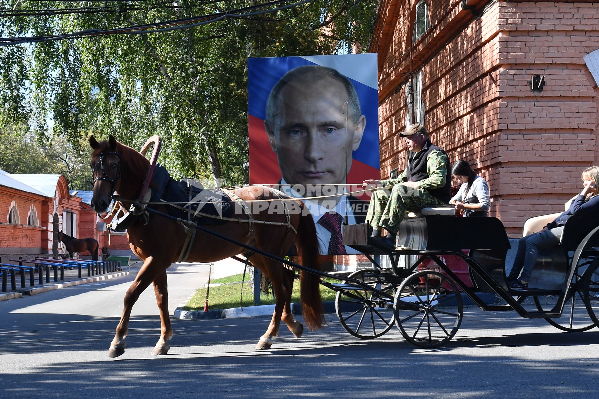 Москва. Конный экипаж.