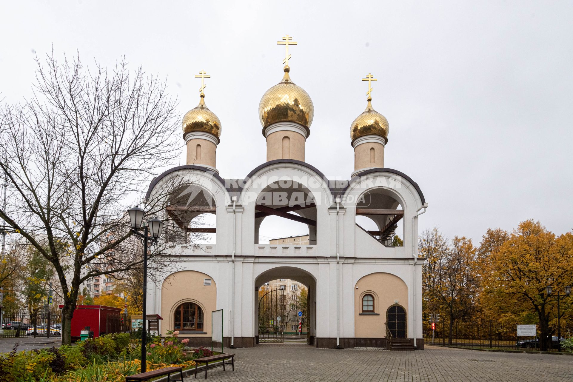 Москва. Вид храма  Матроны Московской  на улице Софьи Ковалевской.