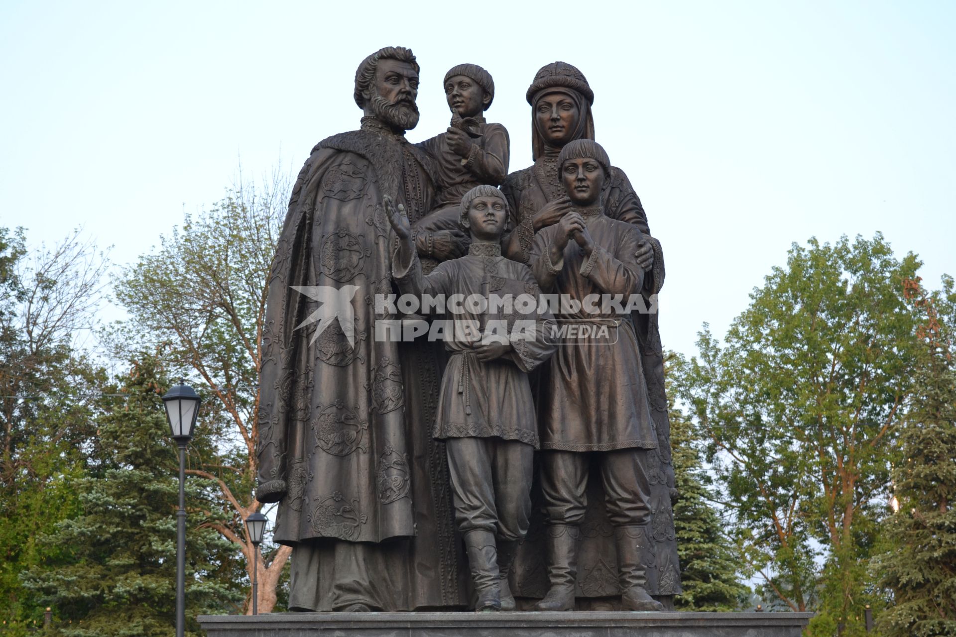 Московская область, Сергиев Посад. Памятник семье Сергия Радонежского.