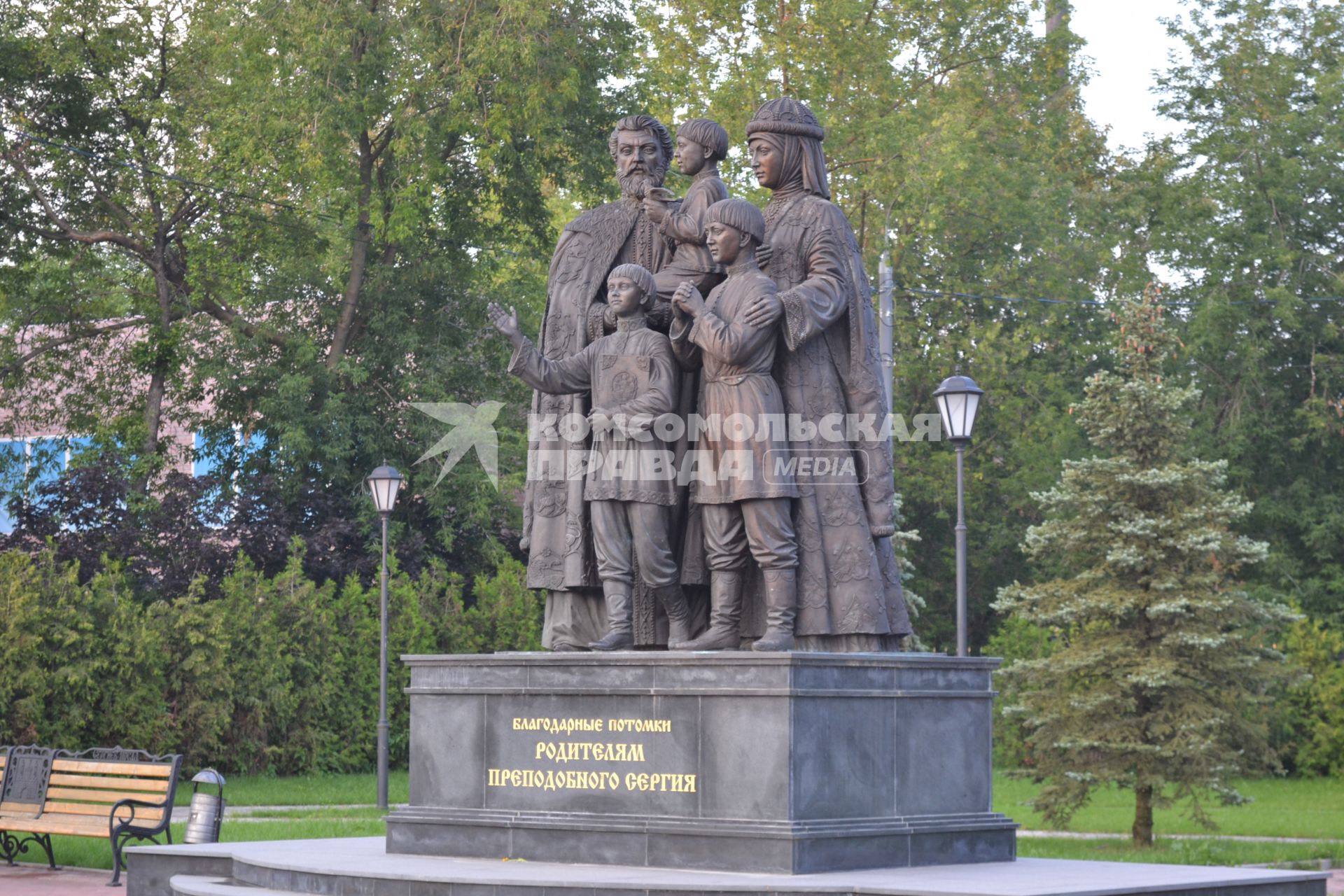 Московская область, Сергиев Посад. Памятник семье Сергия Радонежского.