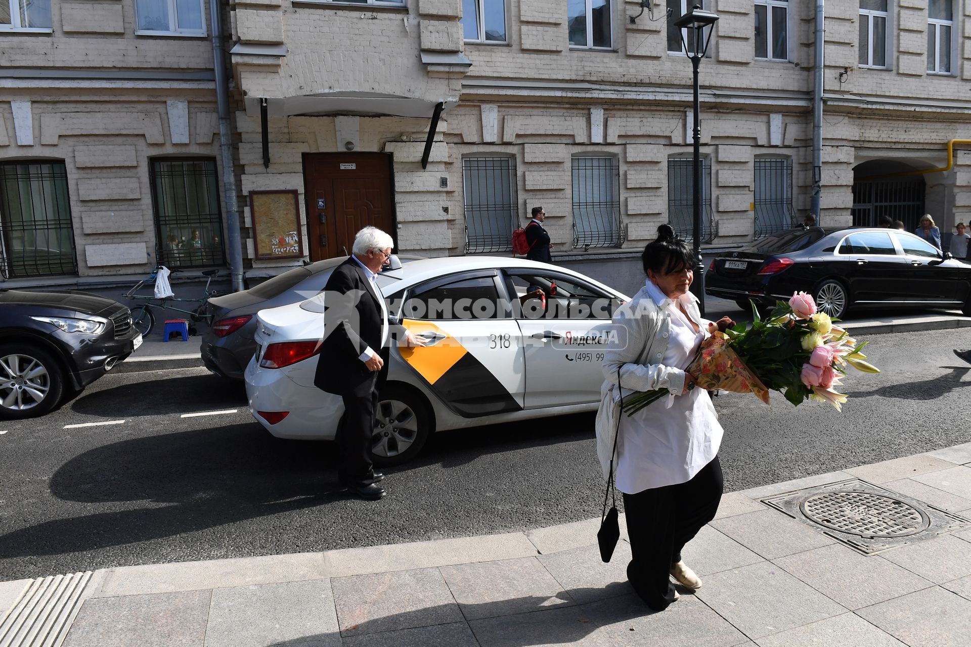 Москва.   Мать и отец Константина Богомолова  Ольга Ульянова и  Юрий Богомолов  во время  свадьбы  режиссера Константина Богомолова и телеведущей Ксении Собчак.