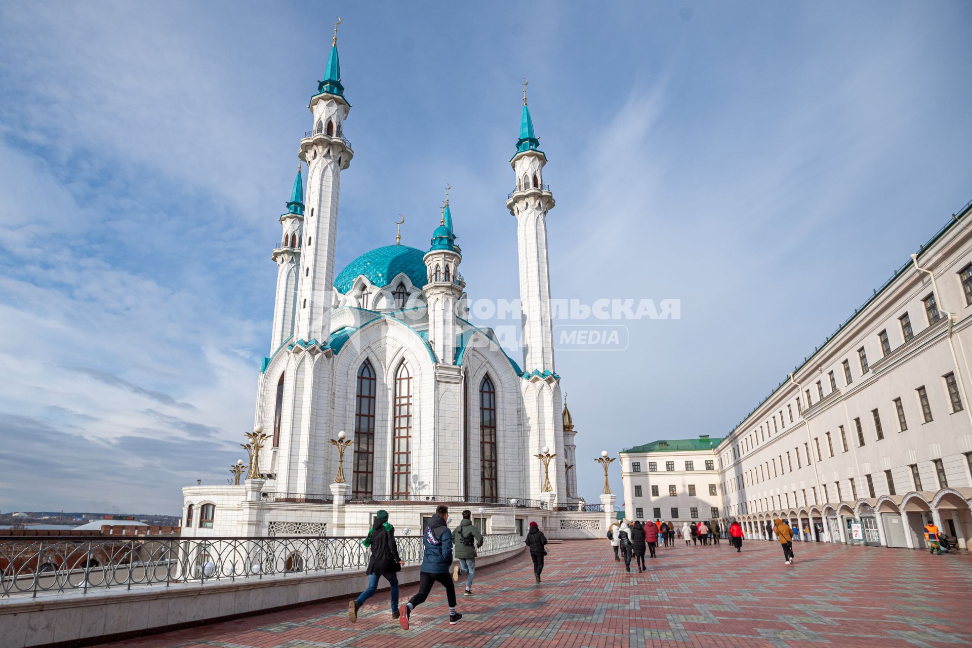 Казань.  Вид на мечеть Кул-Шариф на территории  Казанского Кремля.