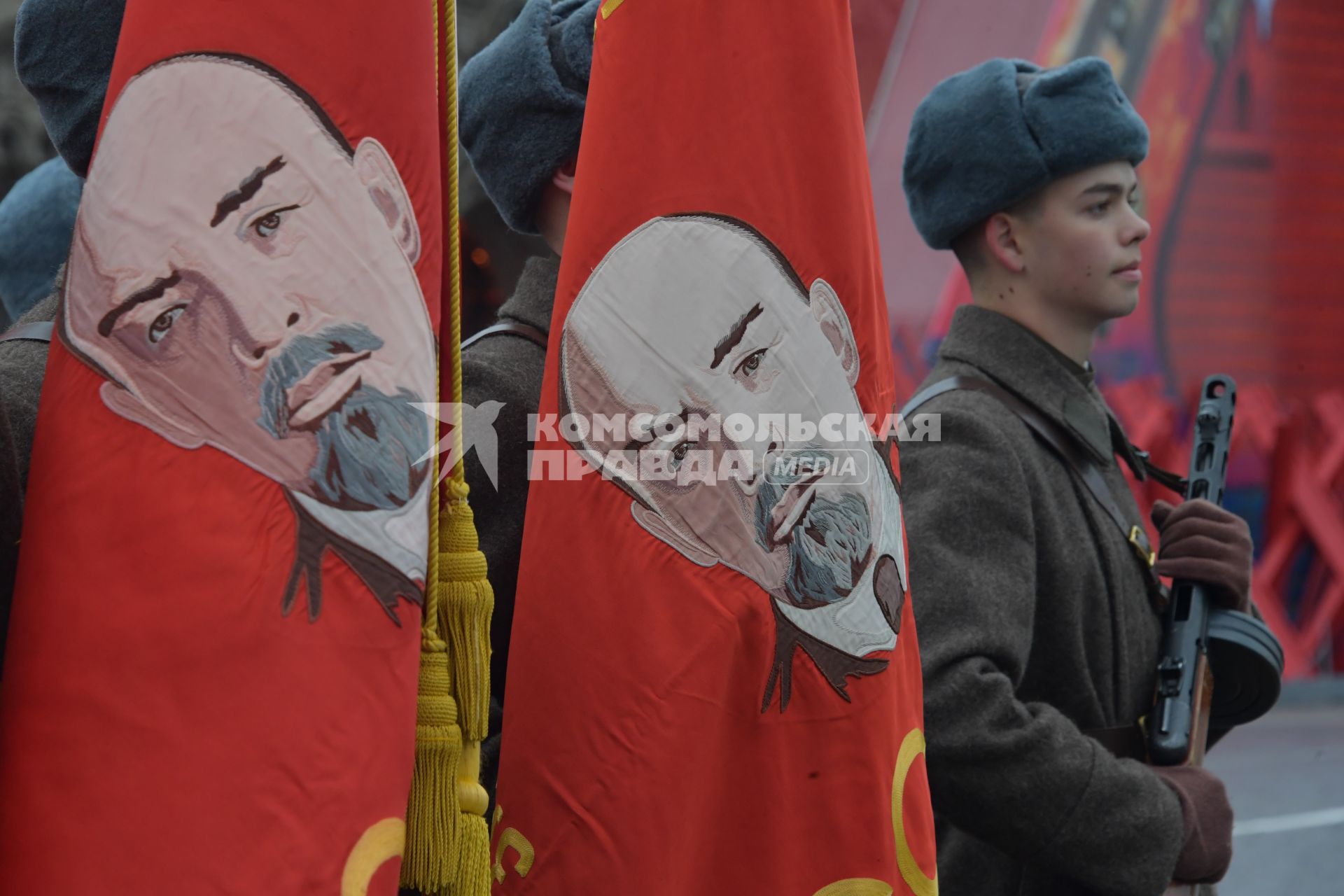 Москва. Участники торжественного марша, посвященного 78-й годовщине военного парада 1941 года, на Красной площади.