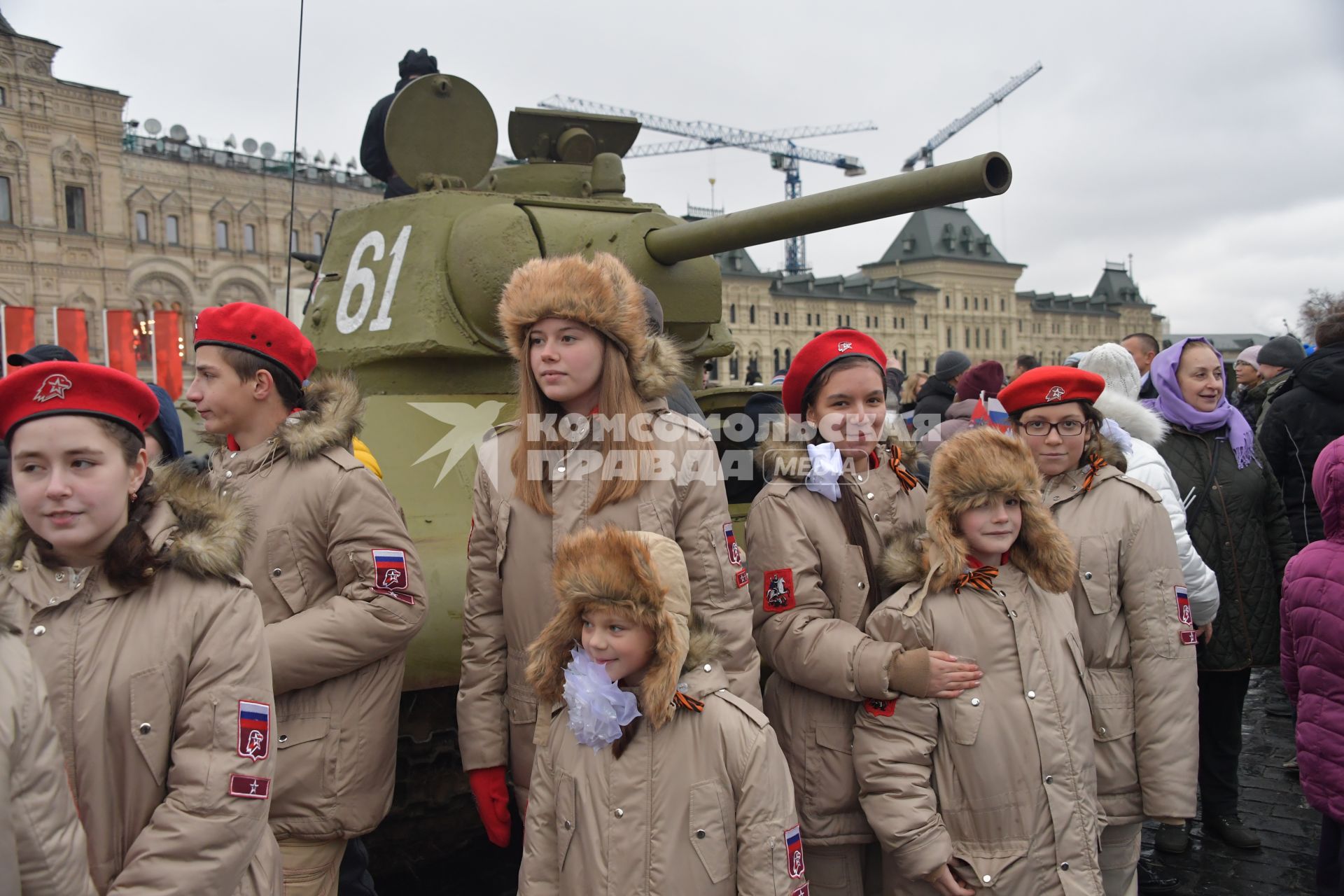 Москва. Участники торжественного марша, посвященного 78-й годовщине военного парада 1941 года, на Красной площади.