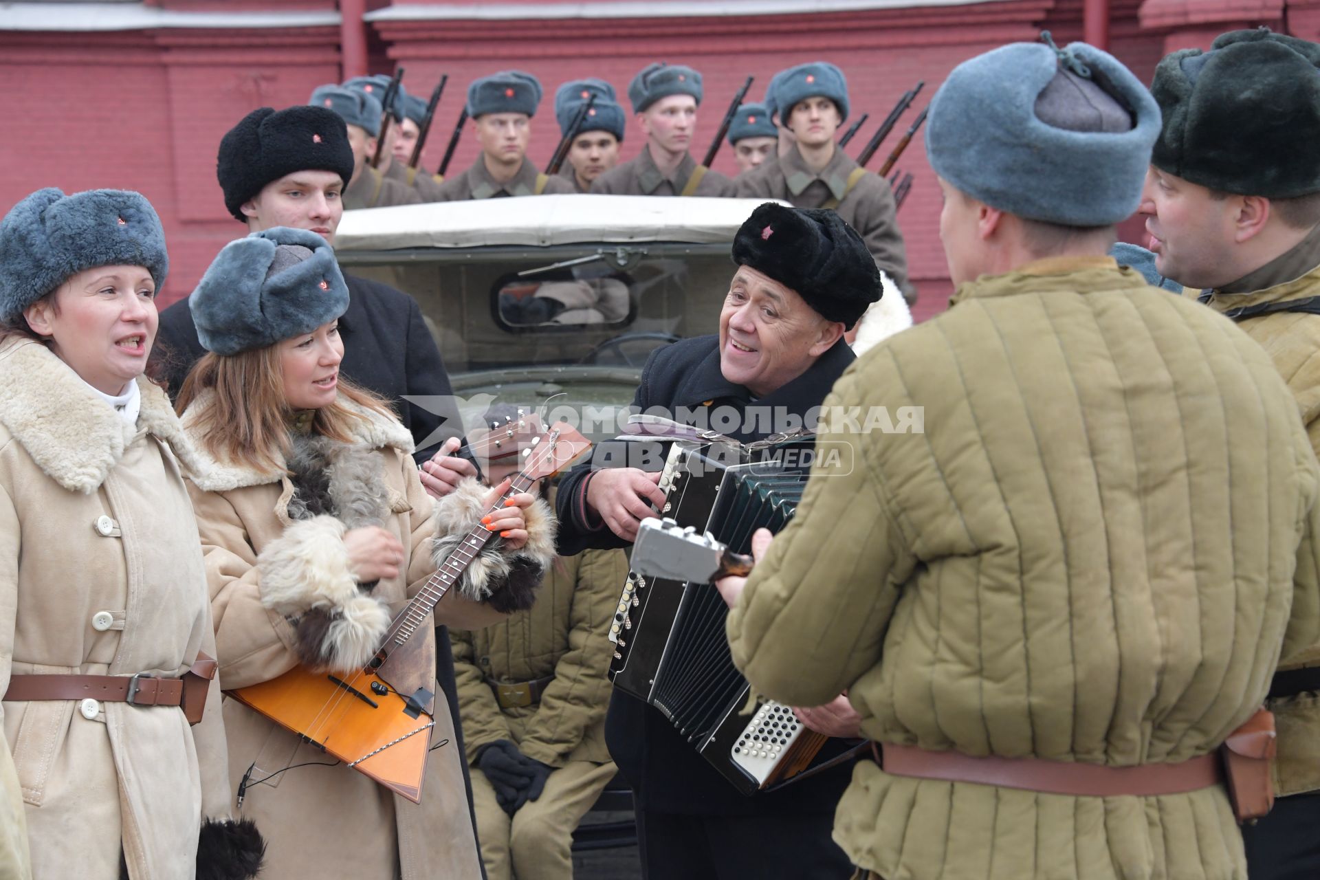 Москва. Участники торжественного марша, посвященного 78-й годовщине военного парада 1941 года, на Красной площади.