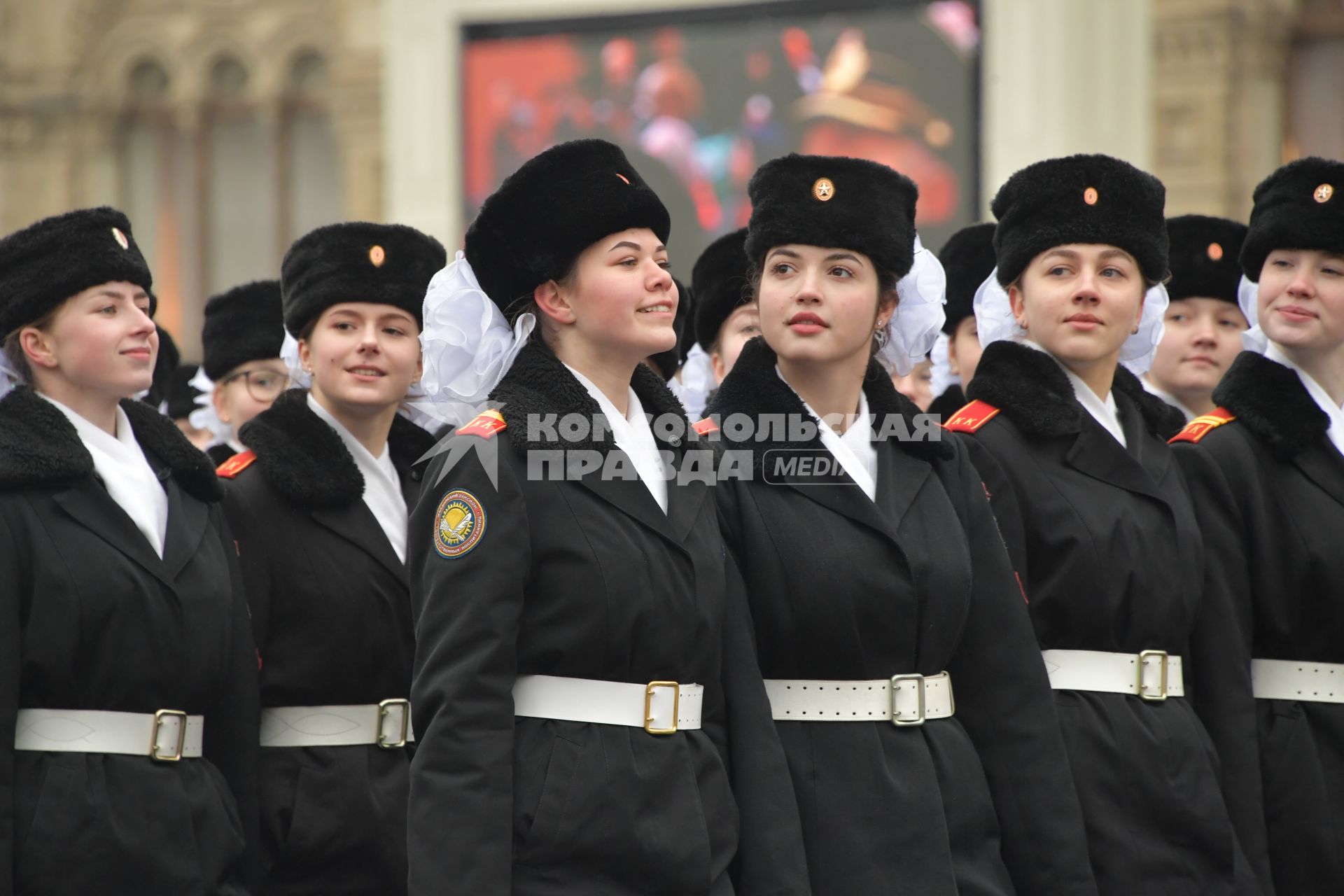 Москва. Участники торжественного марша, посвященного 78-й годовщине военного парада 1941 года, на Красной площади.