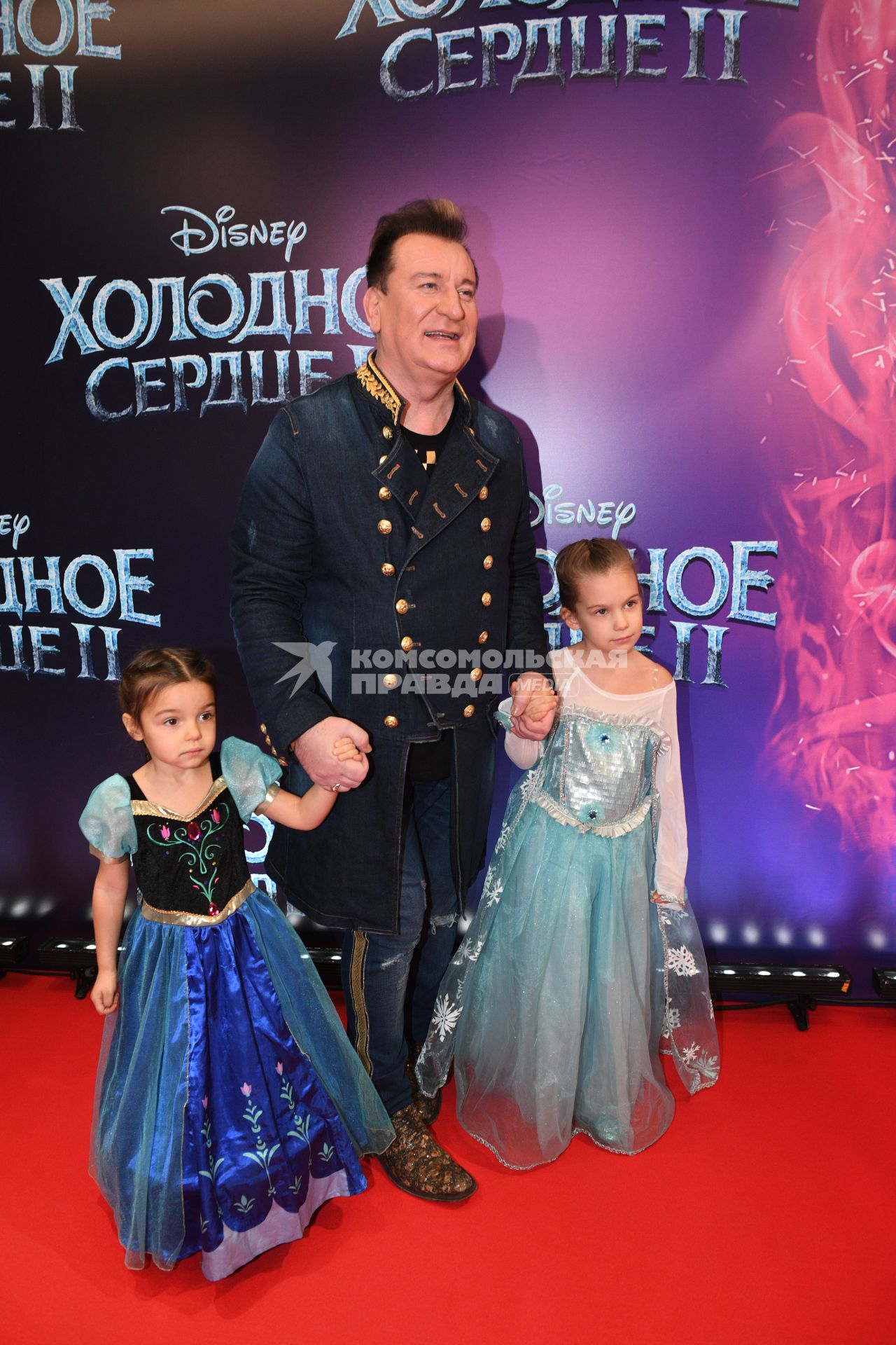 Москва.  Певец Сергей Пенкин на премьере мультфильма `Холодное сердце-2`в кинотеатре `КАРО 11 Октябрь`.