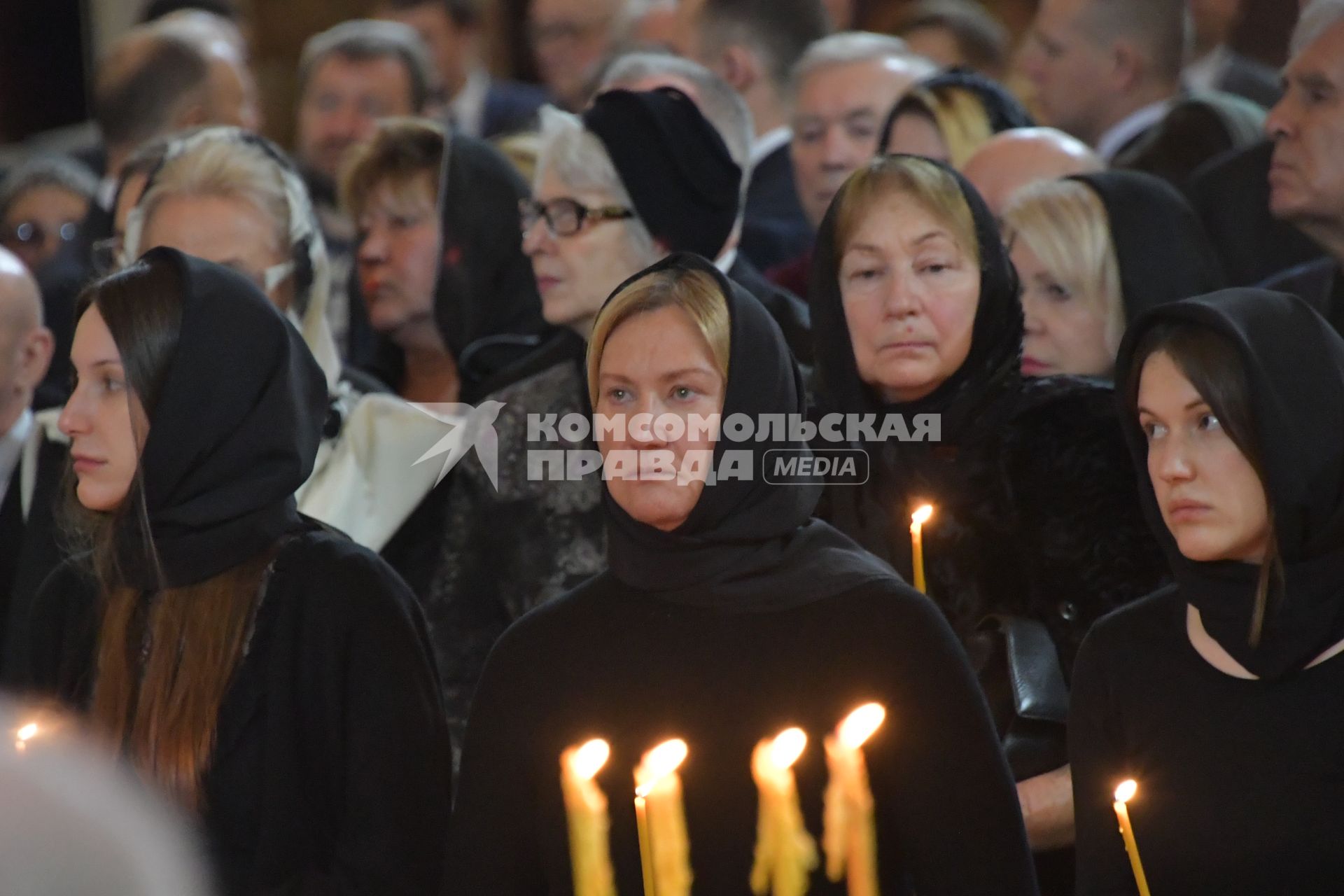 Москва. Вдова Юрия Лужкова  Елена Батурина  на церемонии прощания с бывшим  мэрм Москвы Юрием Лужковым в храме Христа Спасителя.