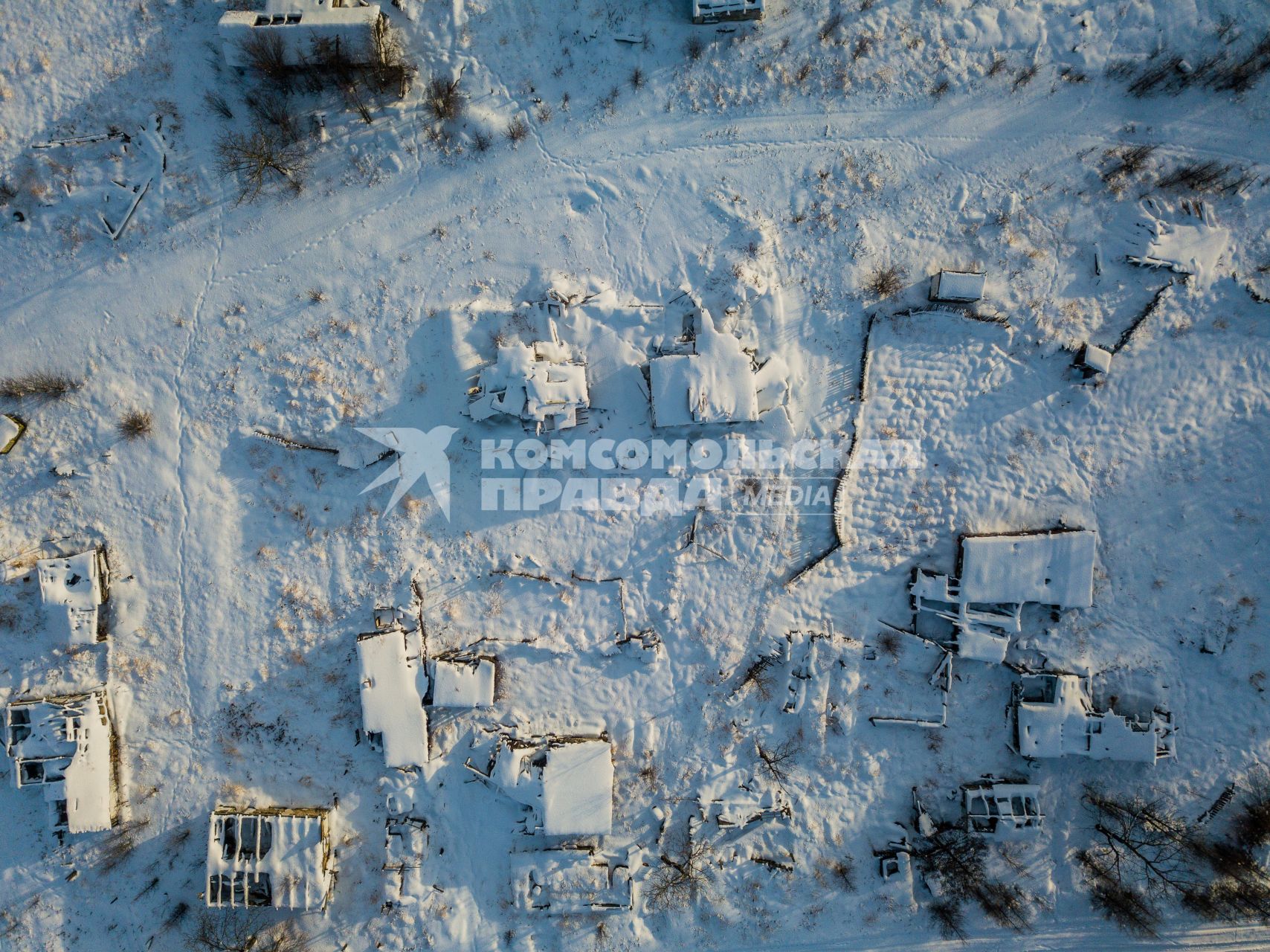Магаданская область. Вид сверху на заброшенный поселок Мелькоба.