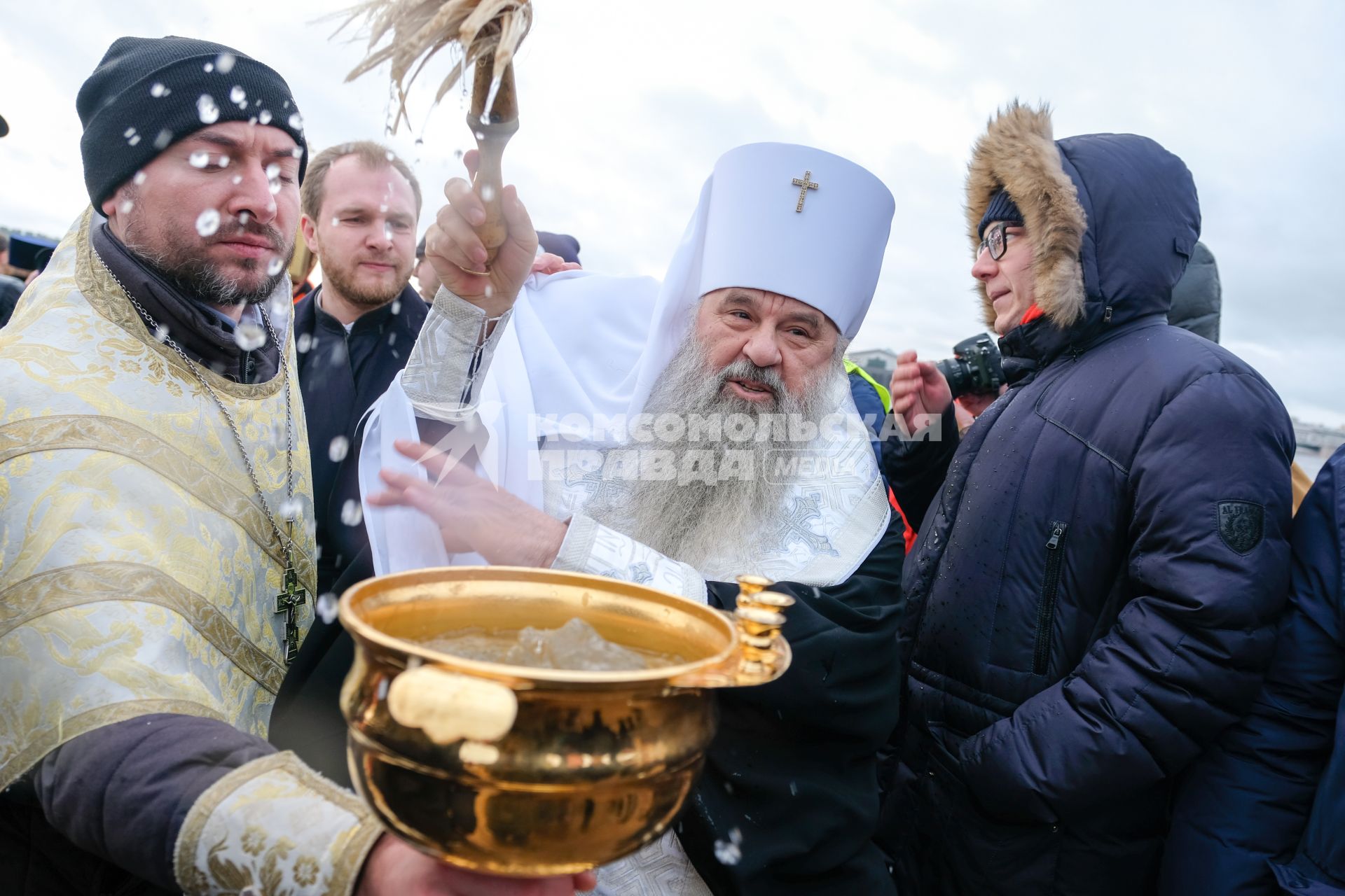 Санкт-Петербург.  Во время крещенских купаний.