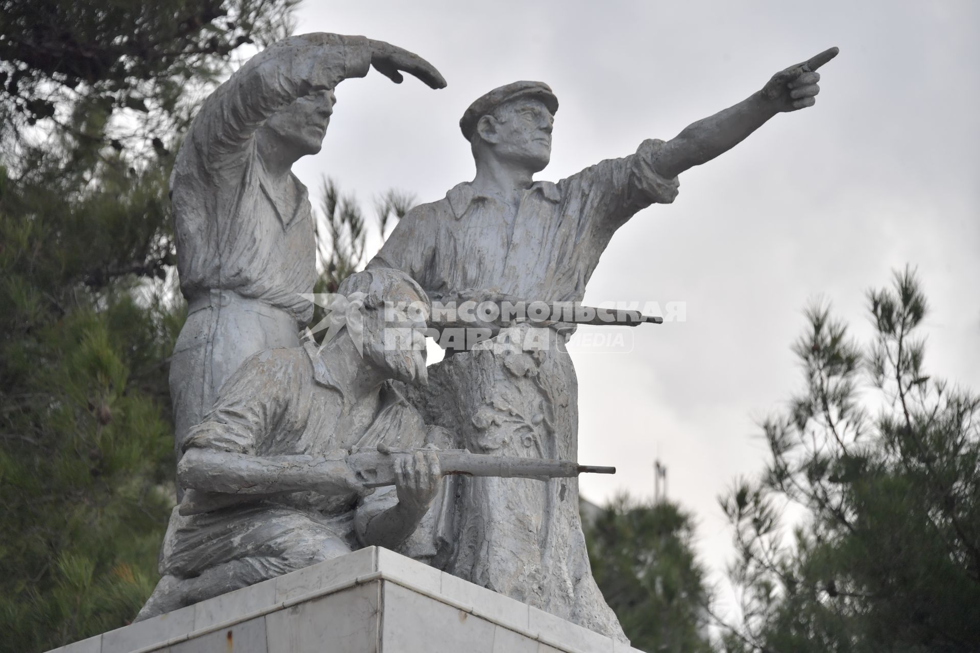 Геленджик.   Памятник павшим борцам за советскую власть.