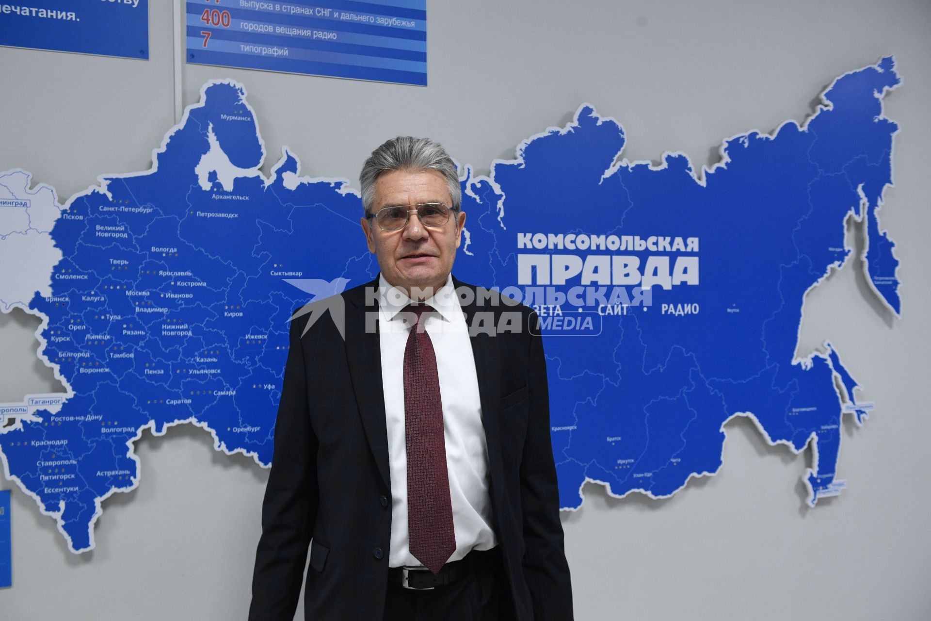 Москва. Президент РАН  Александр Сергеев  в редакции `Комсомольская правда`.