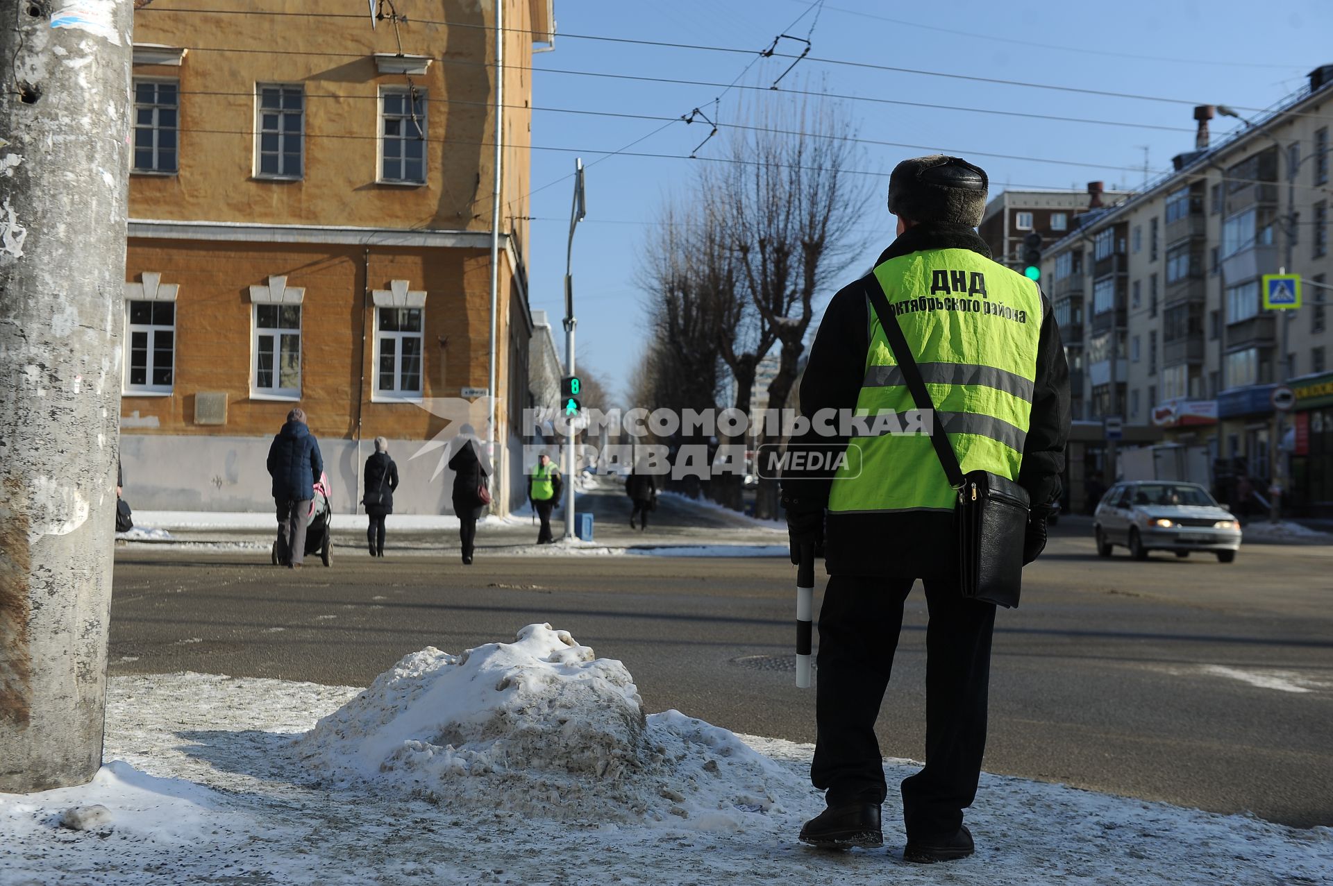 Екатеринбург. Группа добровольных народных дружинников во время охраны обшественного порядка в городе