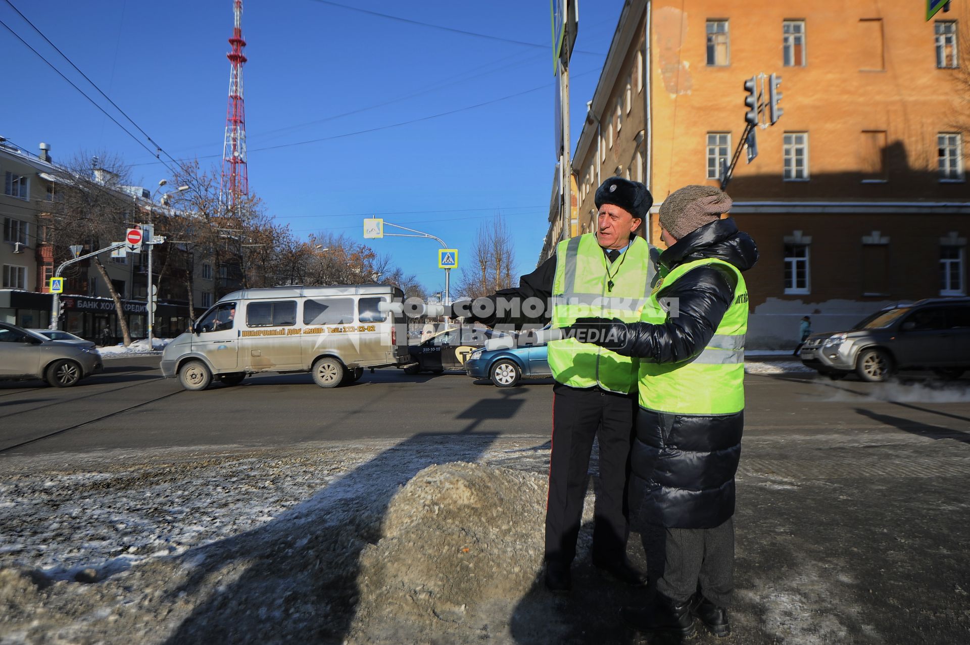 Екатеринбург. Группа добровольных народных дружинников во время охраны обшественного порядка в городе