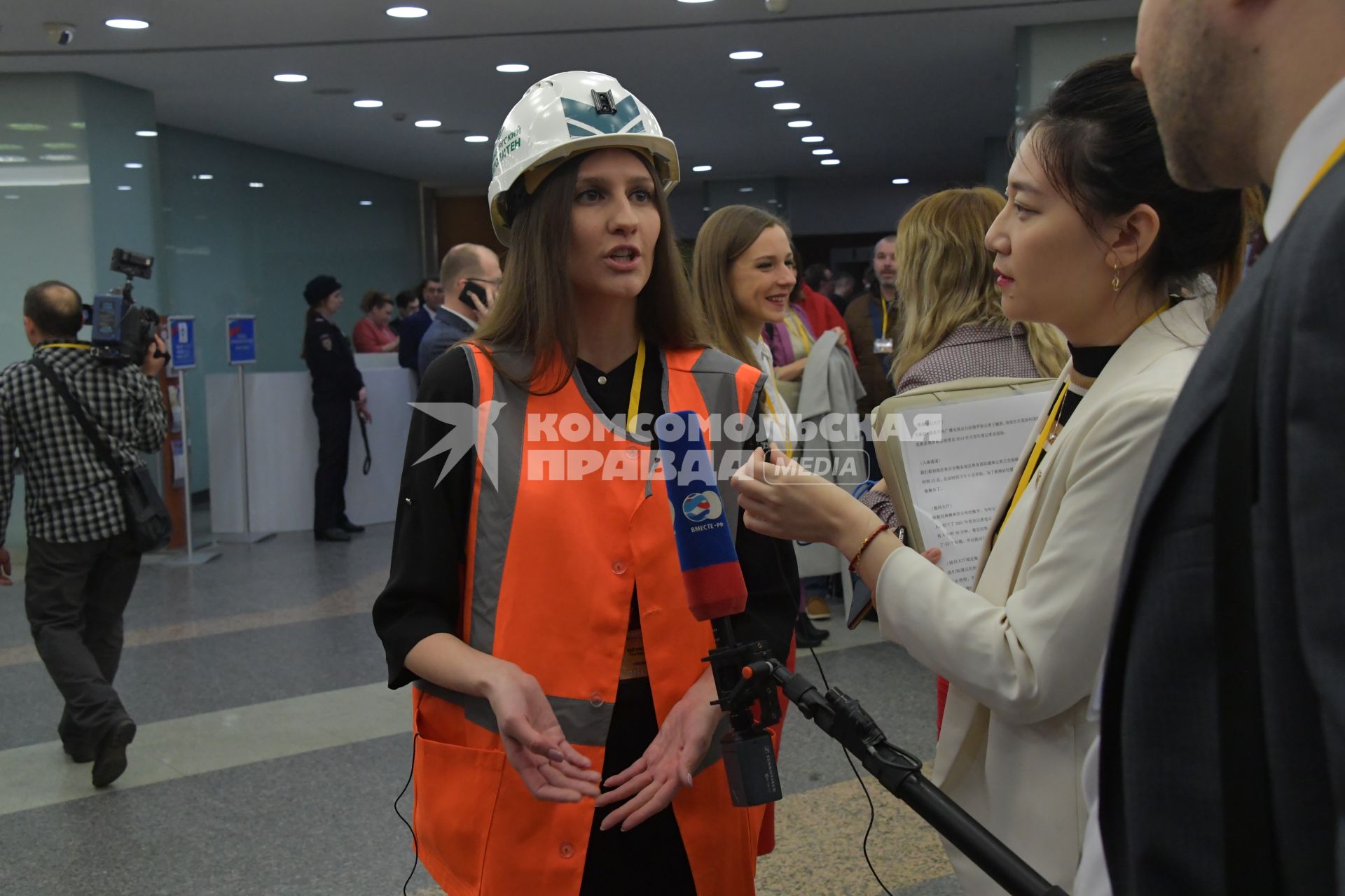 Москва.  Журналисты перед началом  большой ежегодной пресс-конференции  президента РФ Владимира Путина.