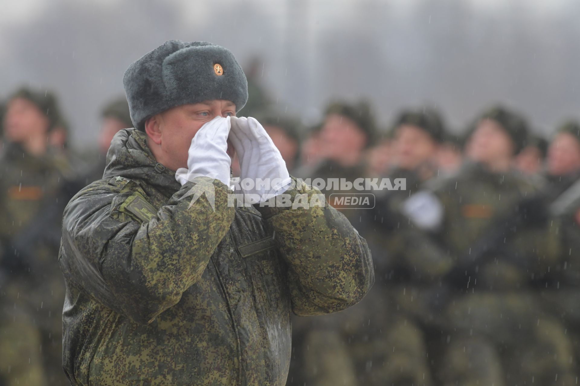 Московская область. Военнослужащие  во время репетиции парада Победы на  военном полигоне `Алабино`.