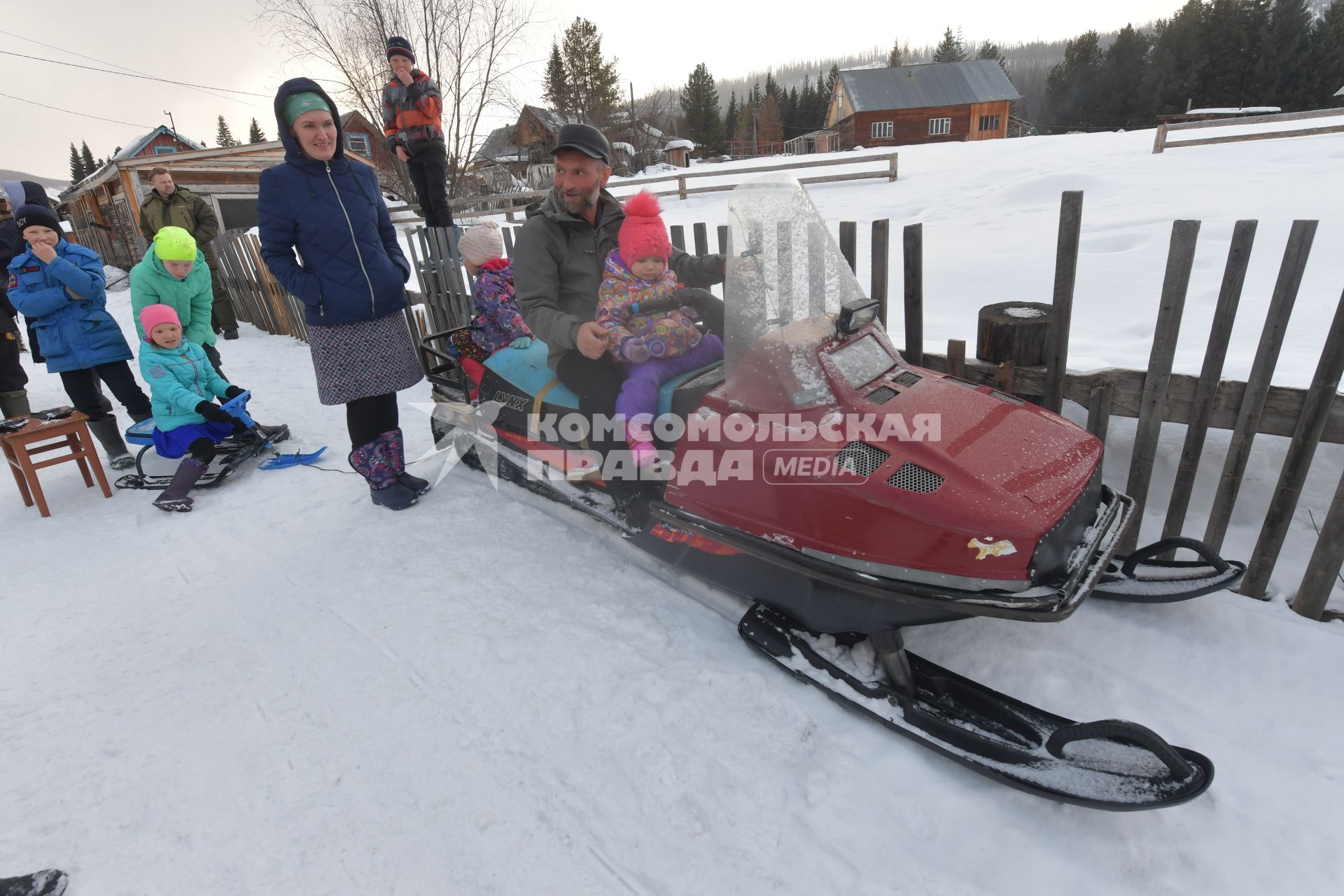 Красноярский край, пос. Бурный.  Семья старообрядцв.